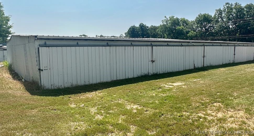 34147 E 700 Road Property Photo 1