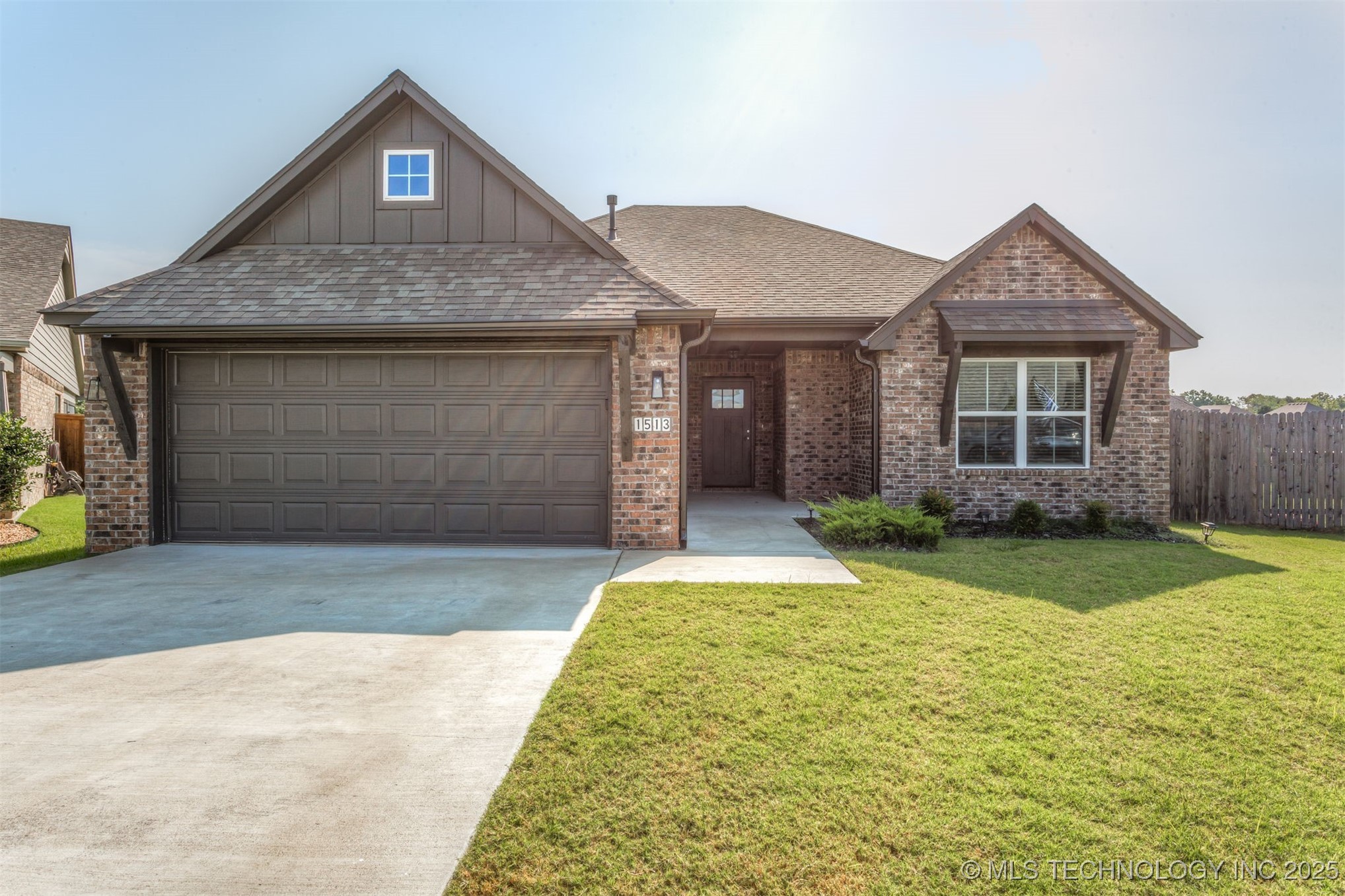 1513 E Atlanta Street S Property Photo 1