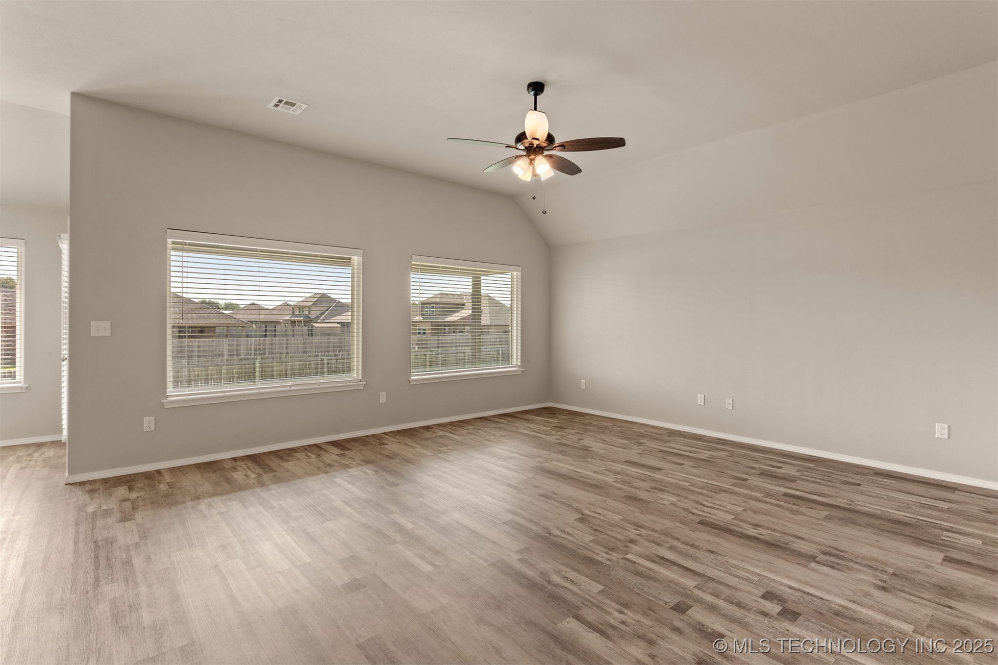 1513 E Atlanta Street S Property Photo 9