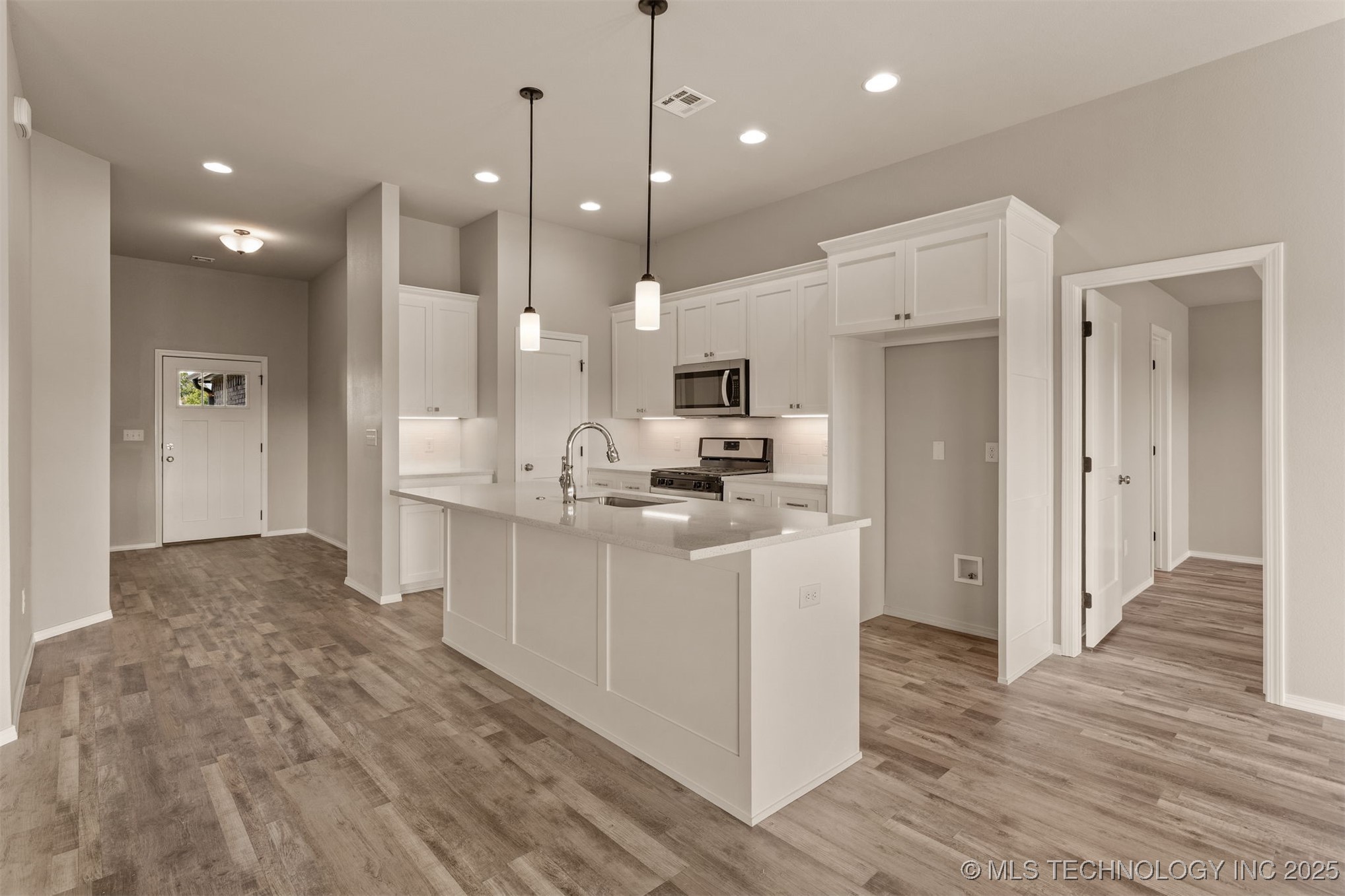 1513 E Atlanta Street S Property Photo 13