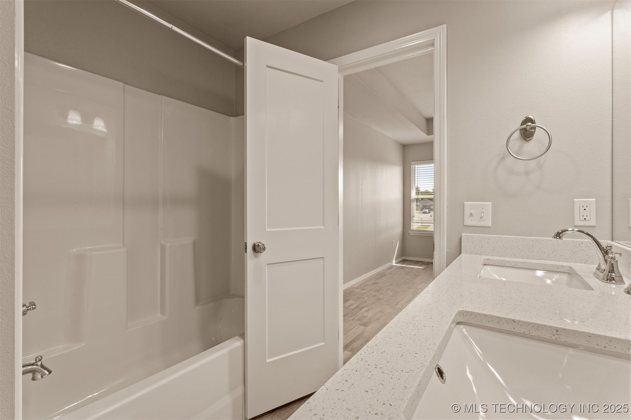 1513 E Atlanta Street S Property Photo 29