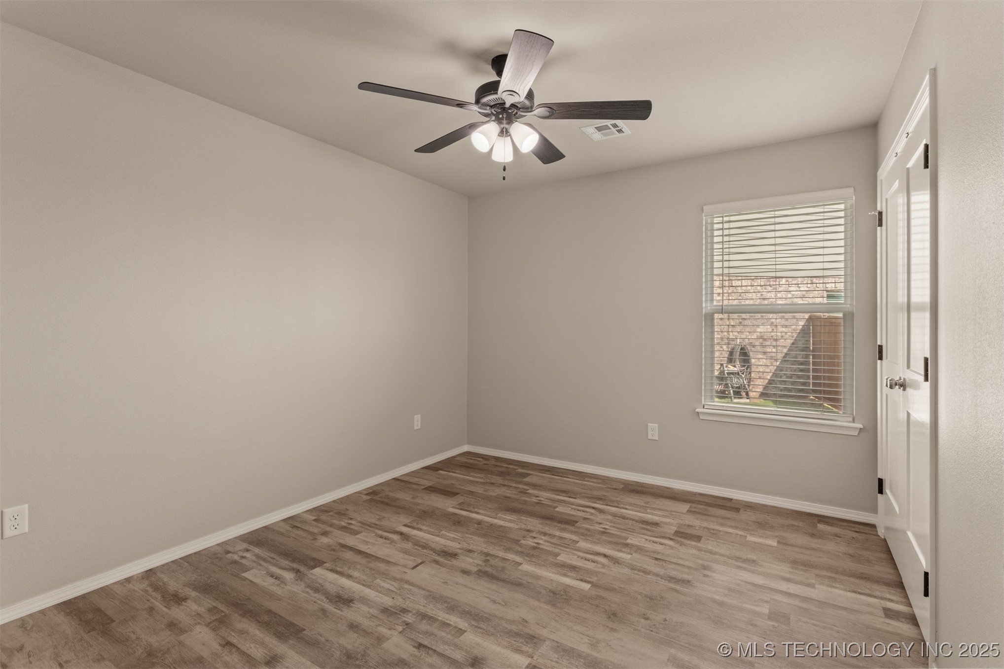 1513 E Atlanta Street S Property Photo 30