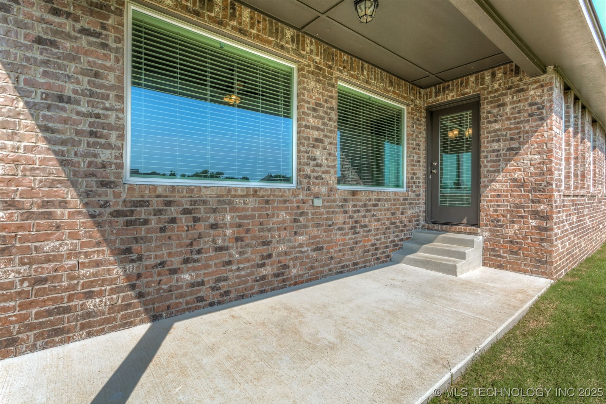 1513 E Atlanta Street S Property Photo 38