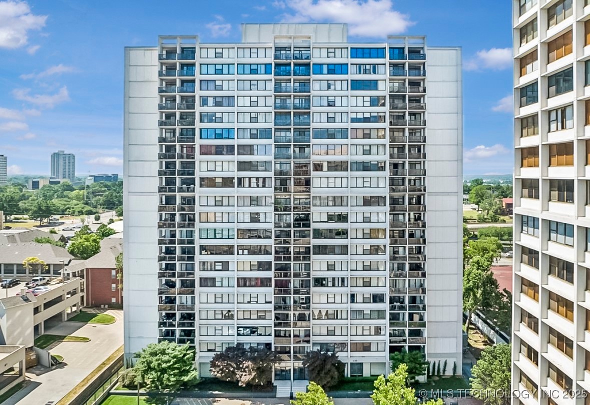 410 W 7th Street 1921 Property Photo 1