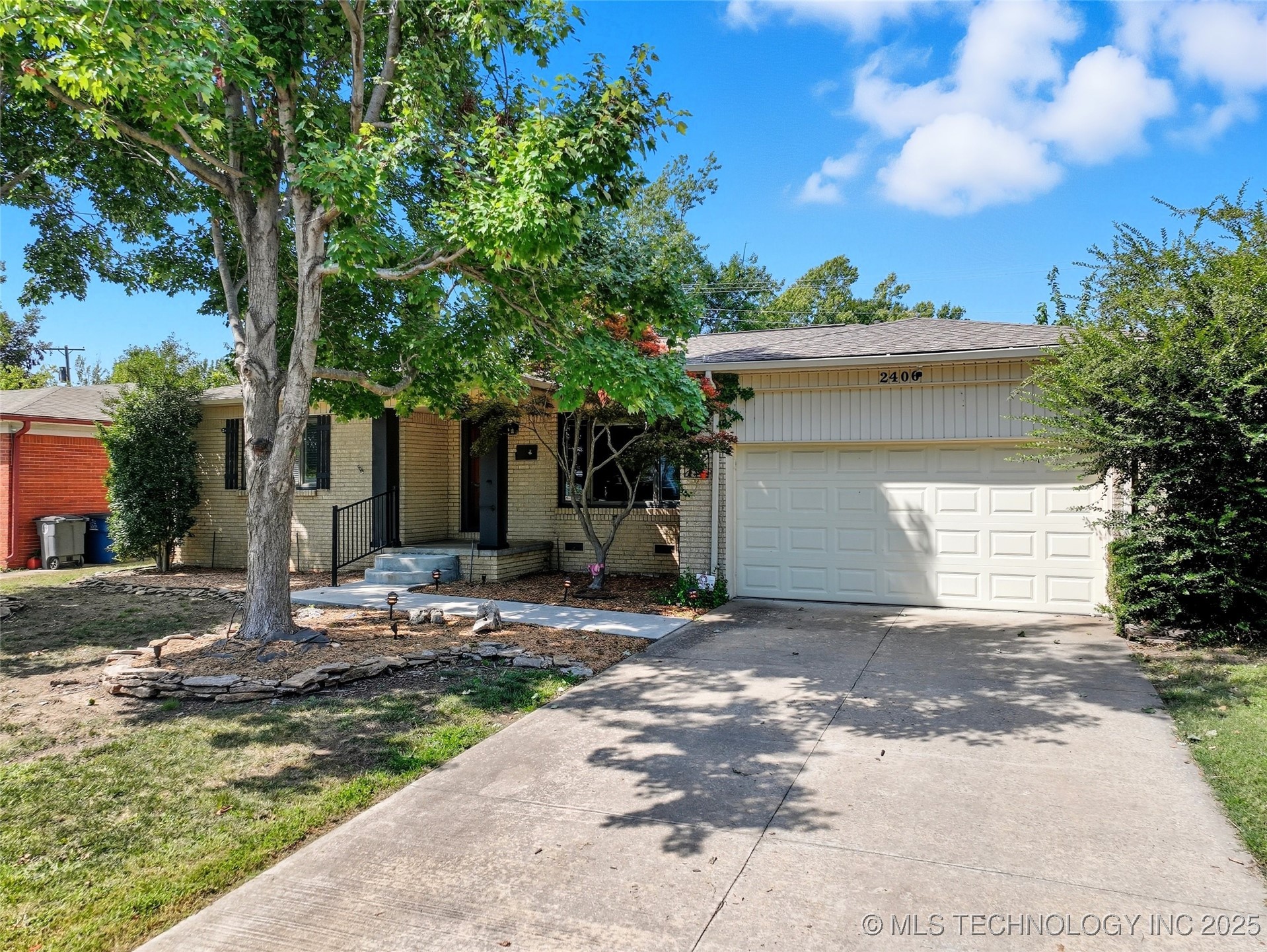 2406 S Joplin Avenue Property Photo 5