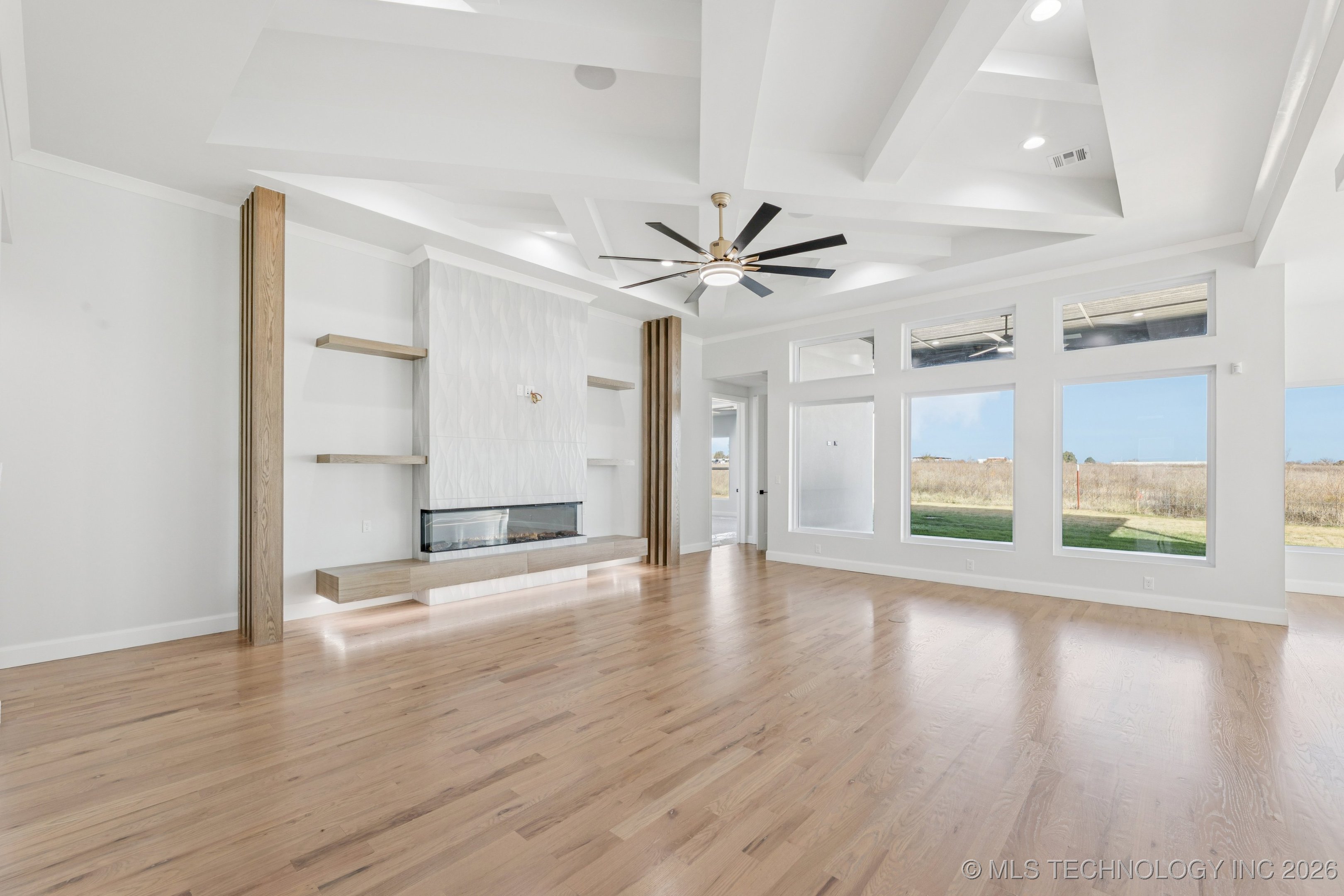 2353 E 134th Street S Property Photo 3