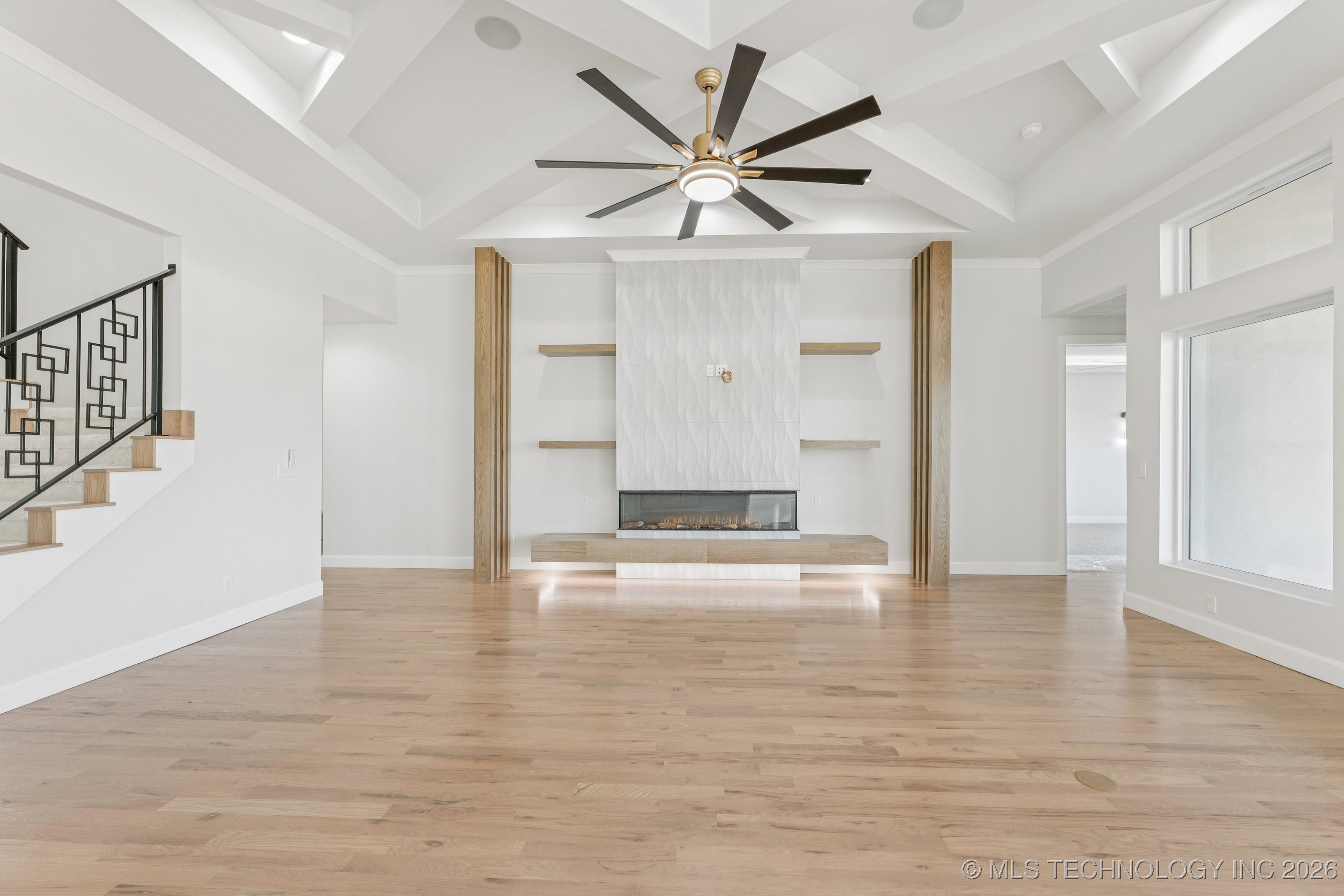 2353 E 134th Street S Property Photo 4