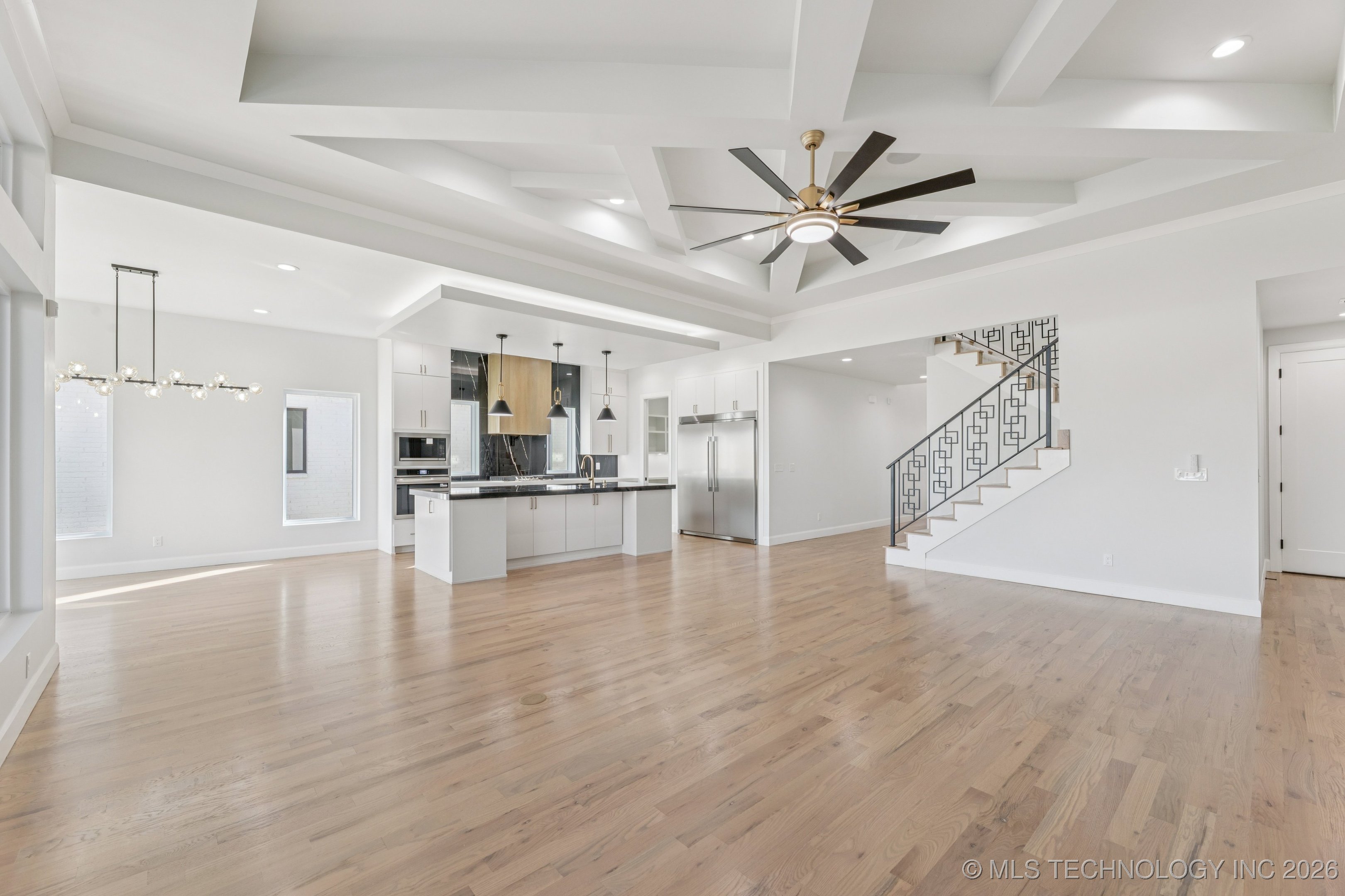 2353 E 134th Street S Property Photo 5