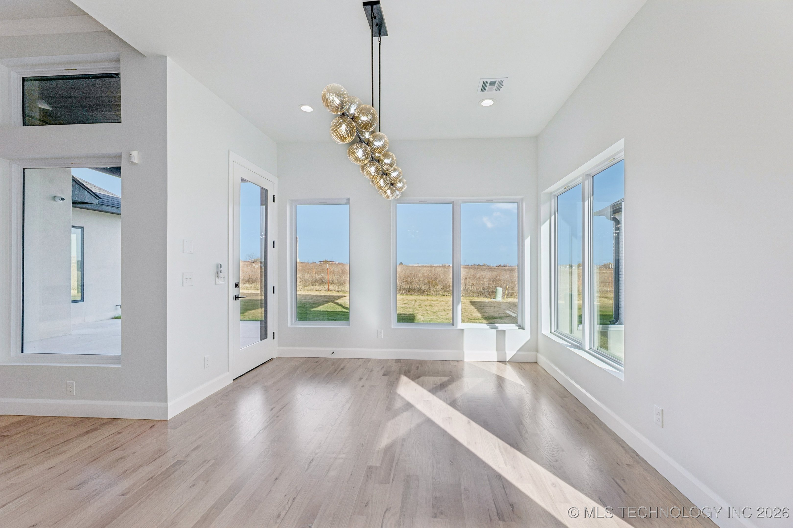 2353 E 134th Street S Property Photo 11