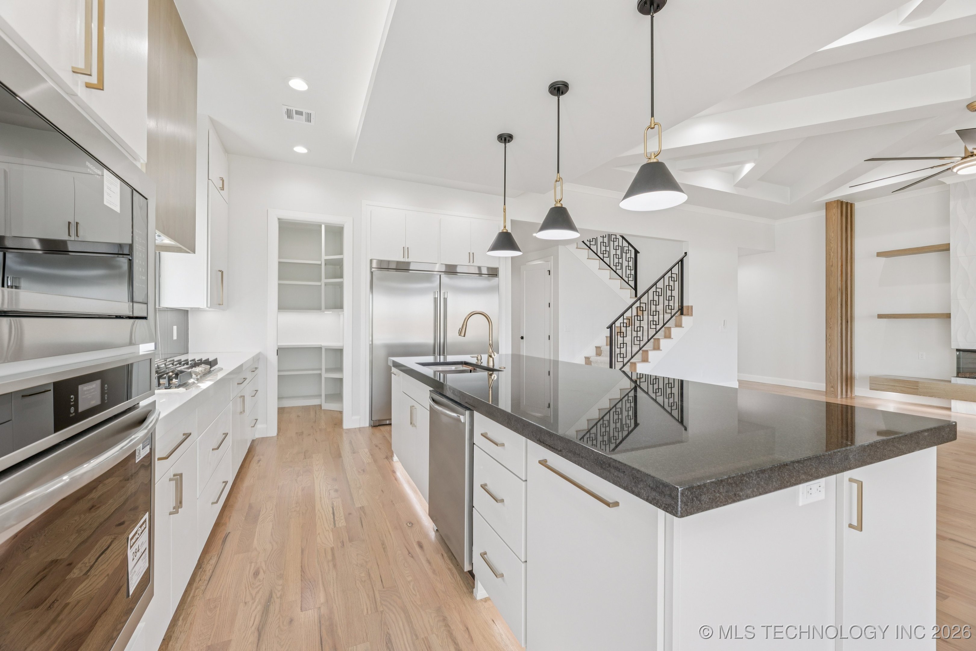 2353 E 134th Street S Property Photo 12