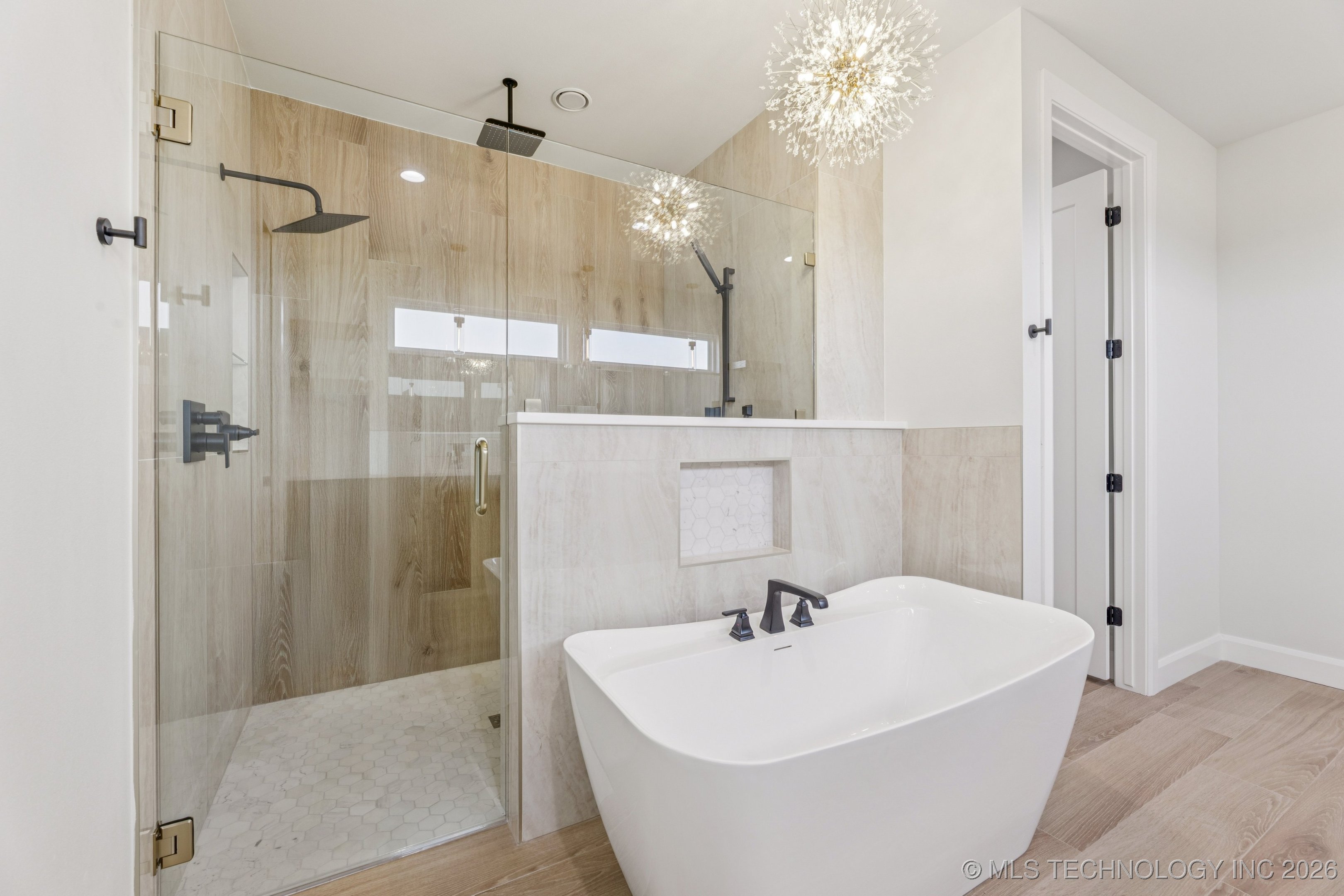 2353 E 134th Street S Property Photo 19