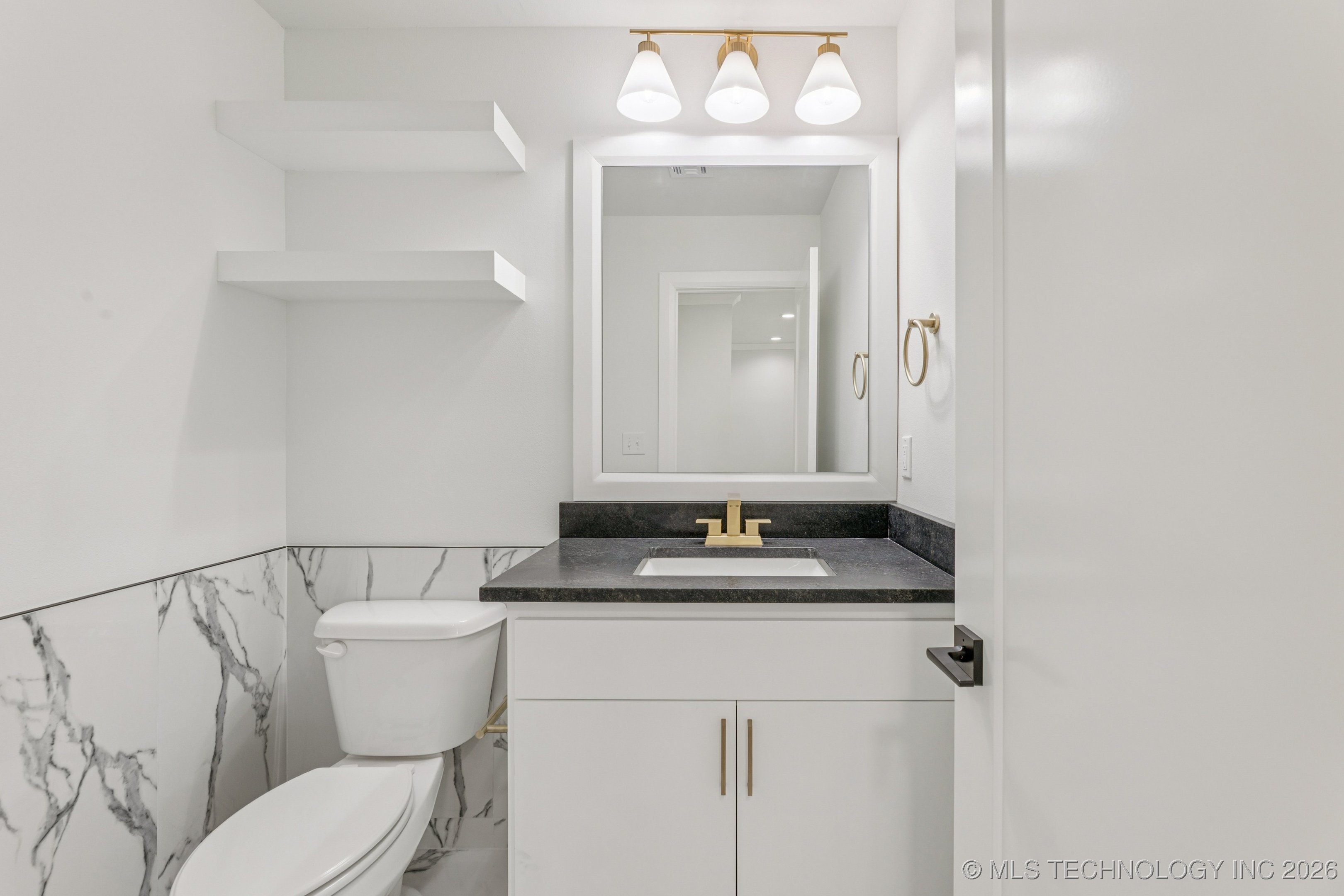 2353 E 134th Street S Property Photo 32