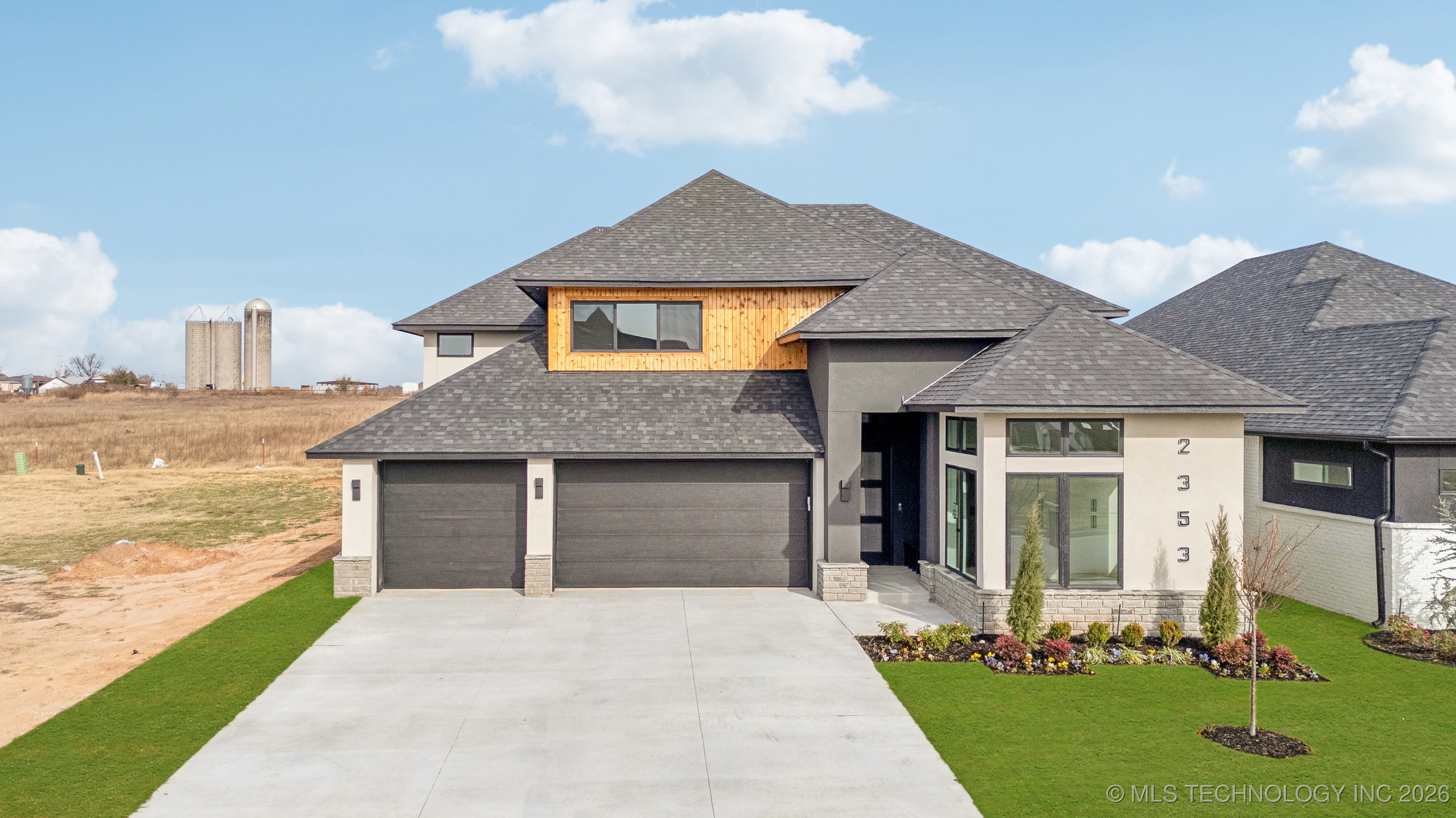 2353 E 134th Street S Property Photo 40