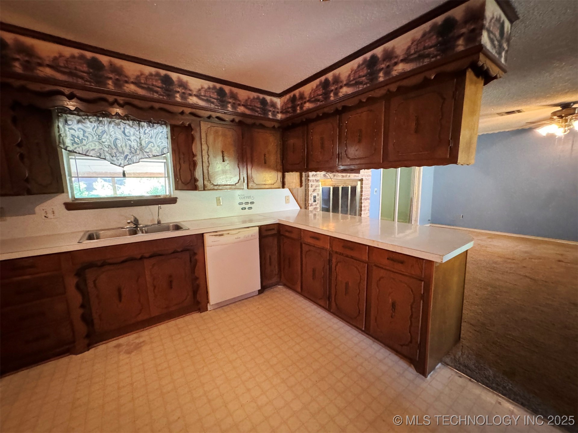 2705 Brookside Circle Property Photo 10