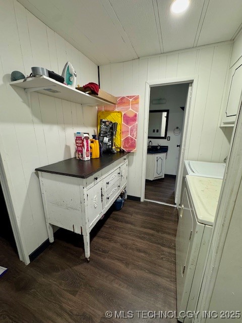 4738 Main Street Property Photo 19