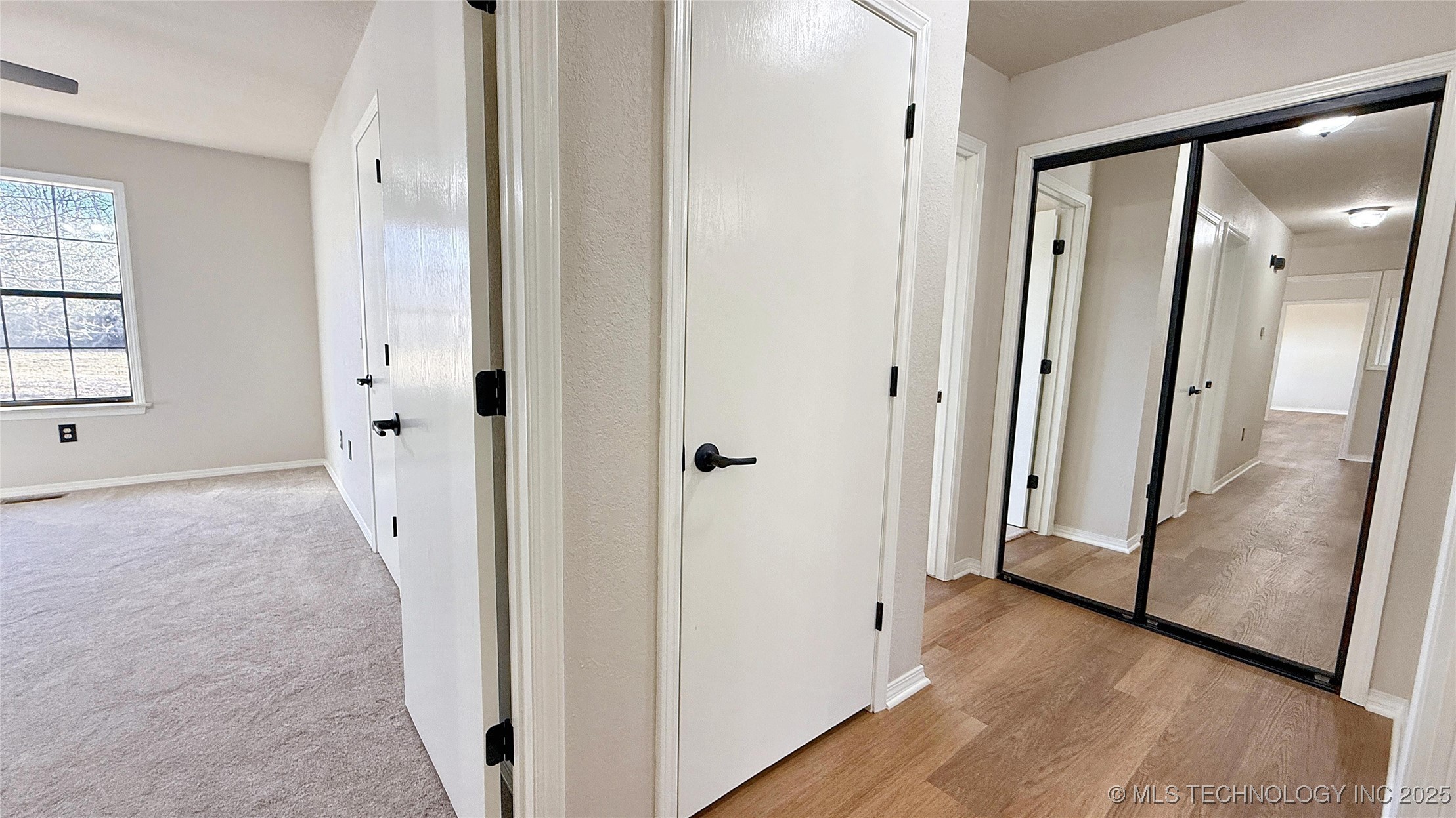 2315 N Grand Avenue Property Photo 26