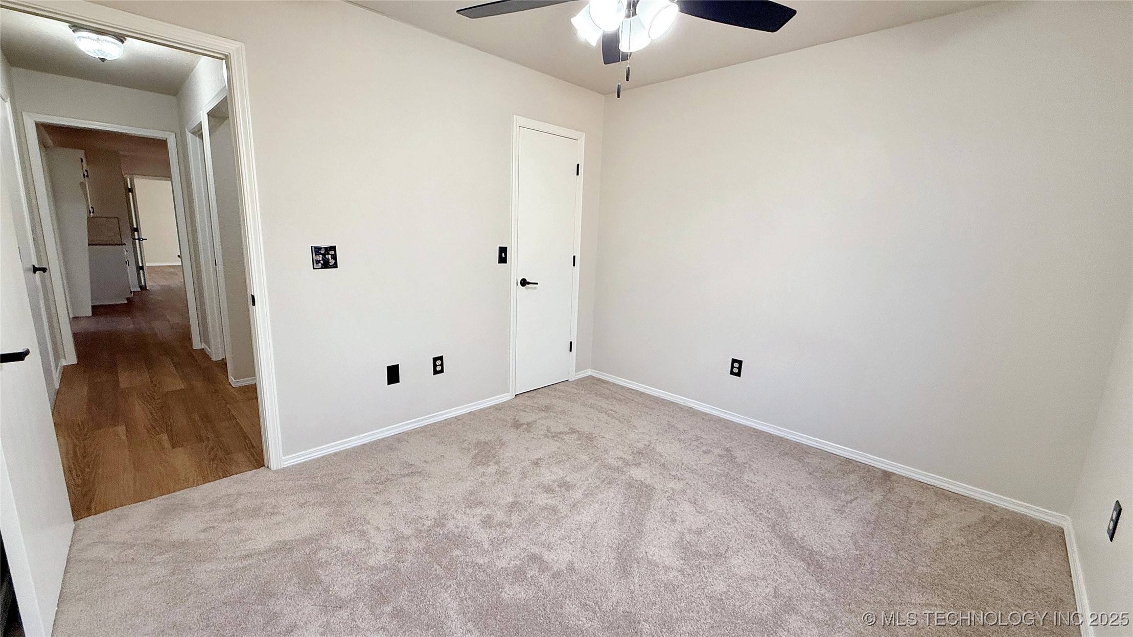 2315 N Grand Avenue Property Photo 38