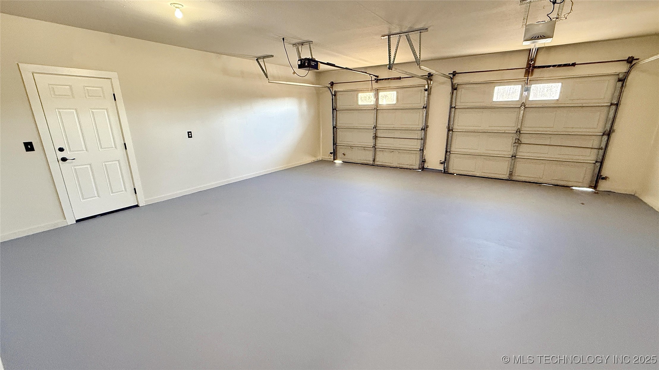 2315 N Grand Avenue Property Photo 40