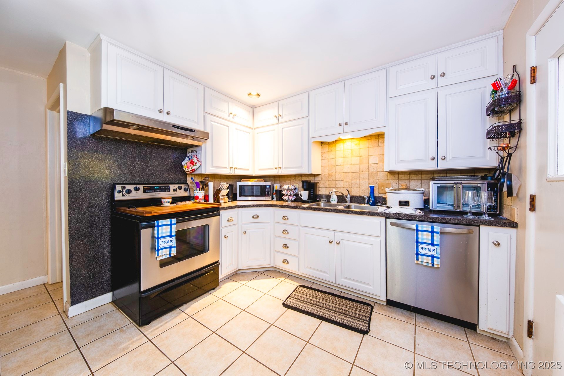 4140 S Robb Avenue Property Photo 11