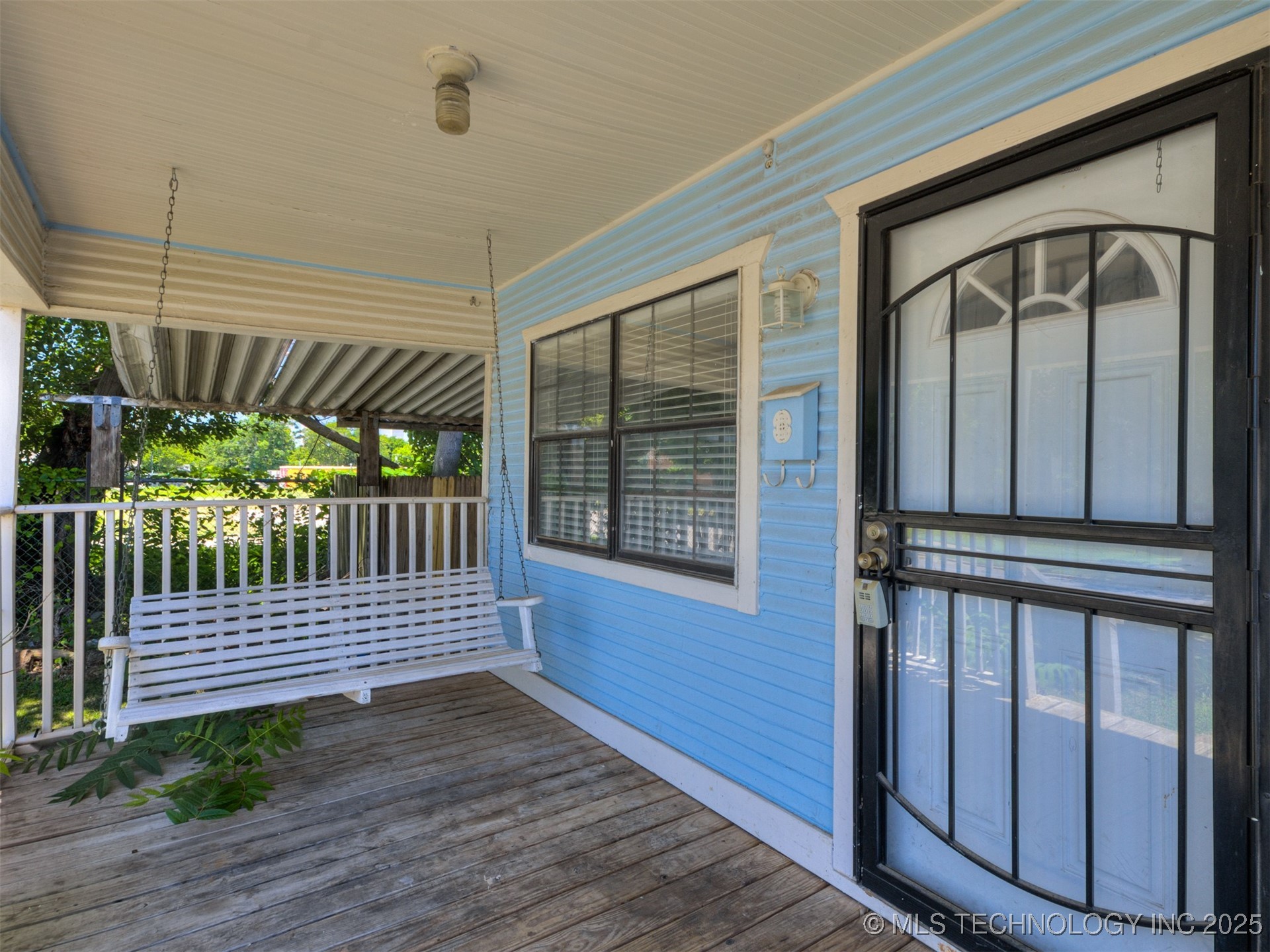 1737 E 8th Street Property Photo 24