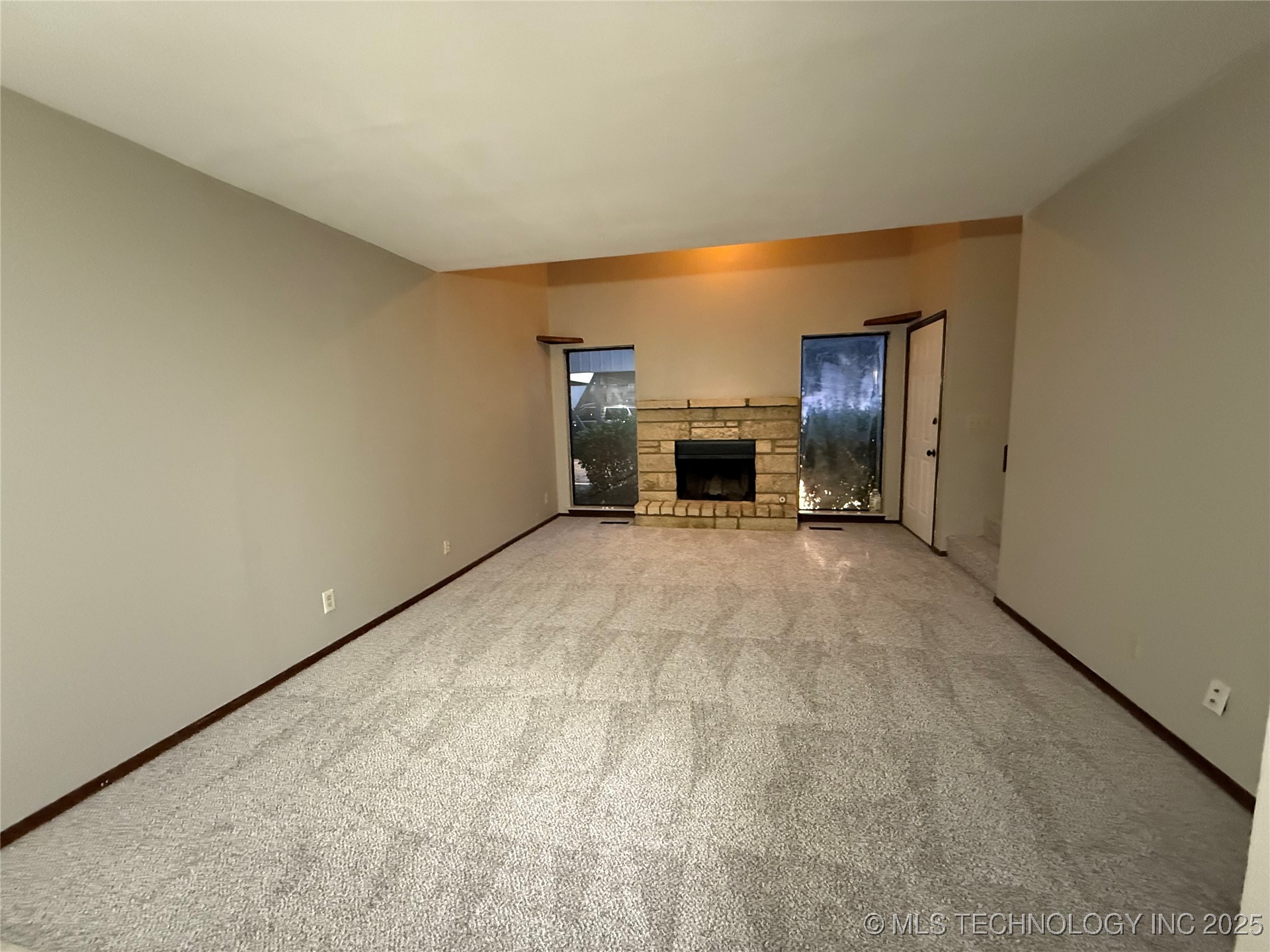 5269 Nowata Road O-102 Property Photo 4