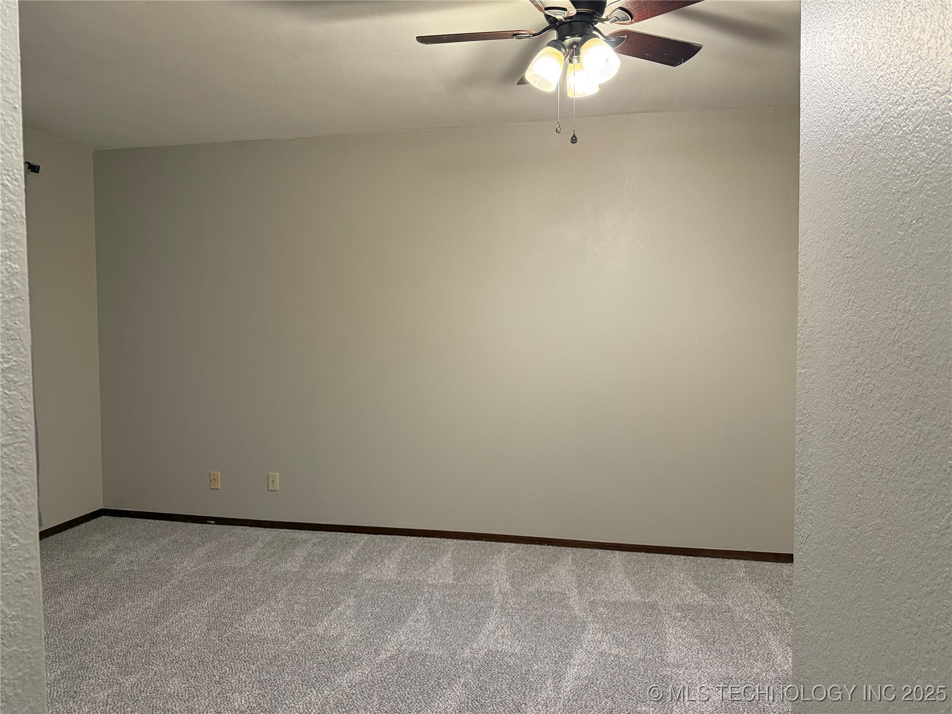 5269 Nowata Road O-102 Property Photo 6