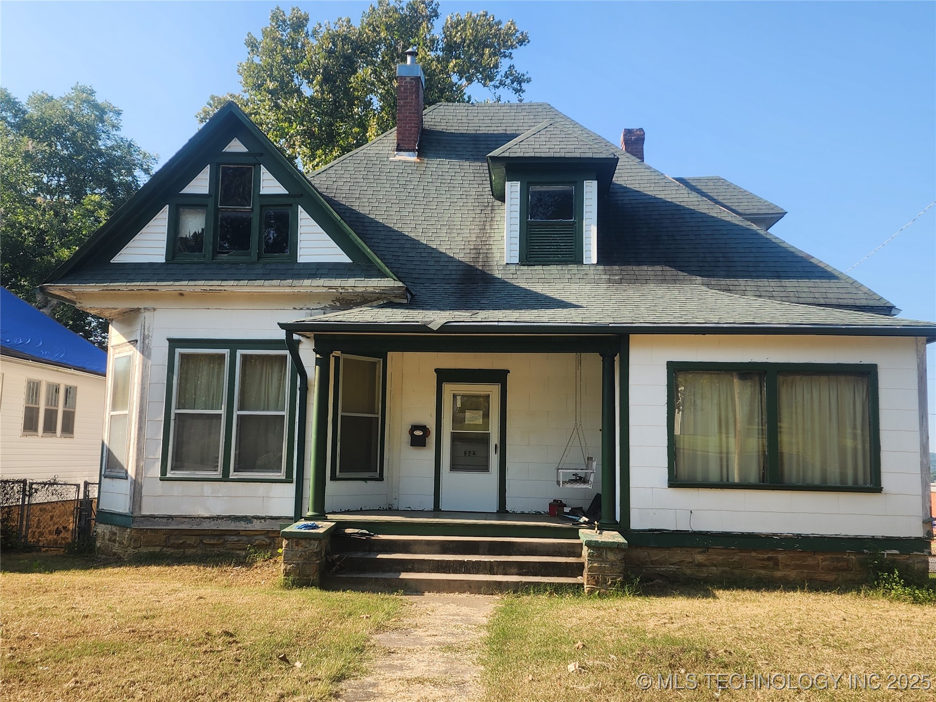 342 E Adams Property Photo 1