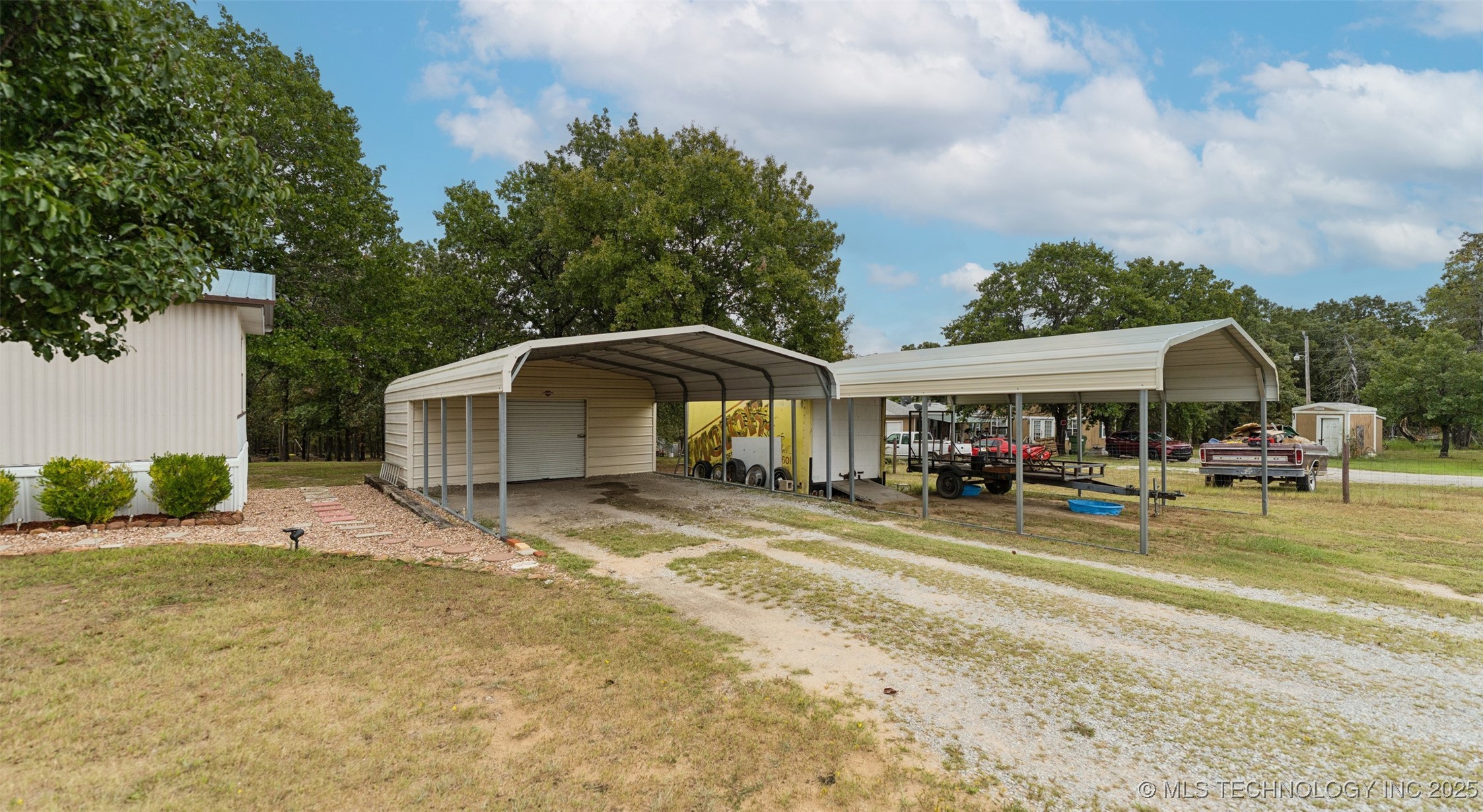 10803 S 235th West Avenue Property Photo 3