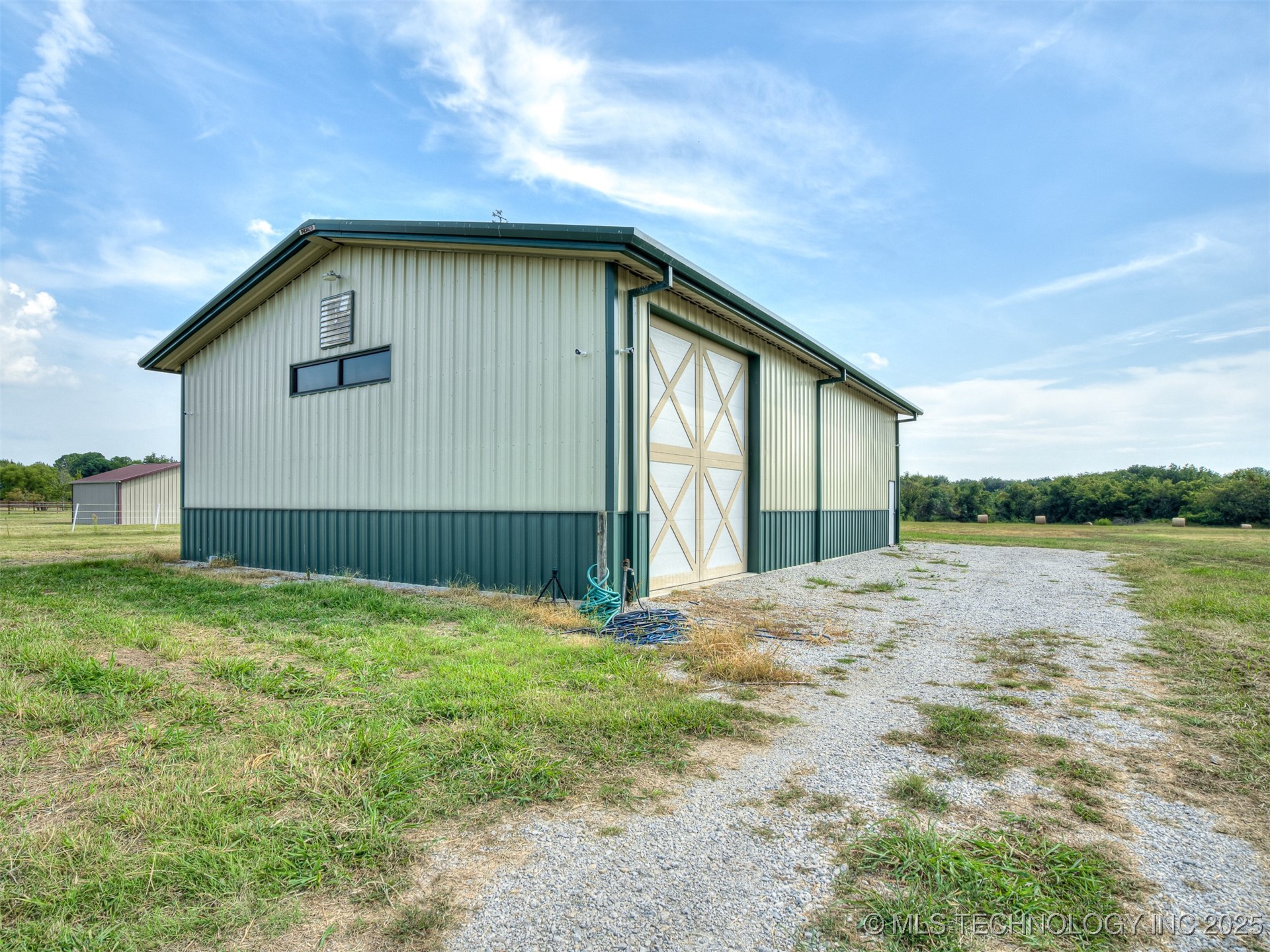 13825 S Lewis Avenue Property Photo 19