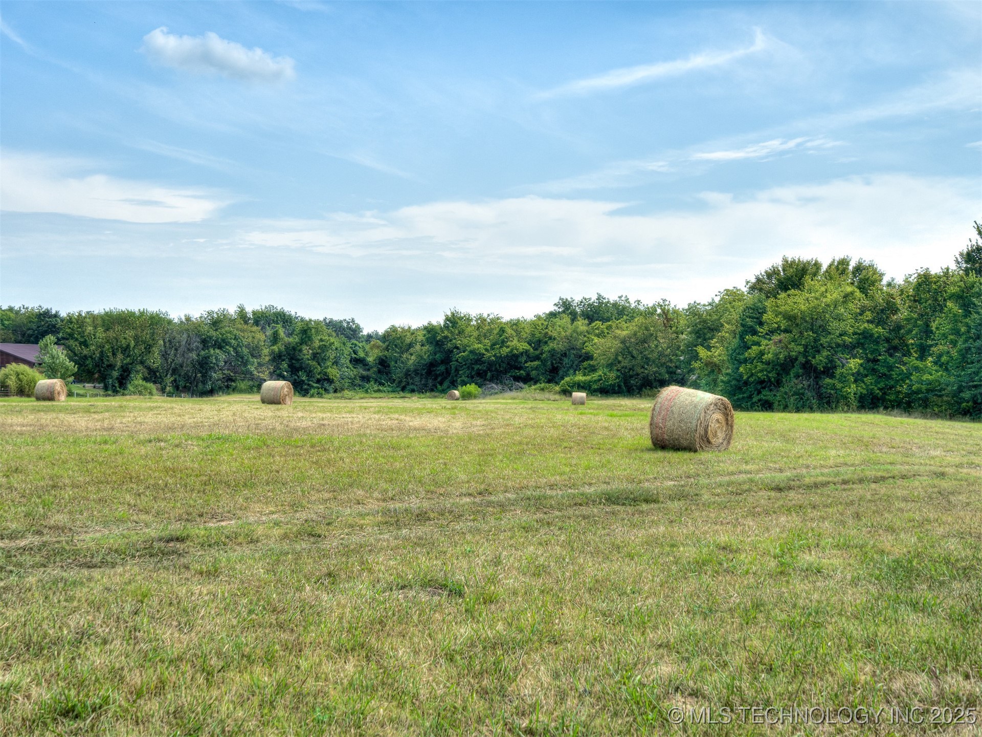 13825 S Lewis Avenue Property Photo 23