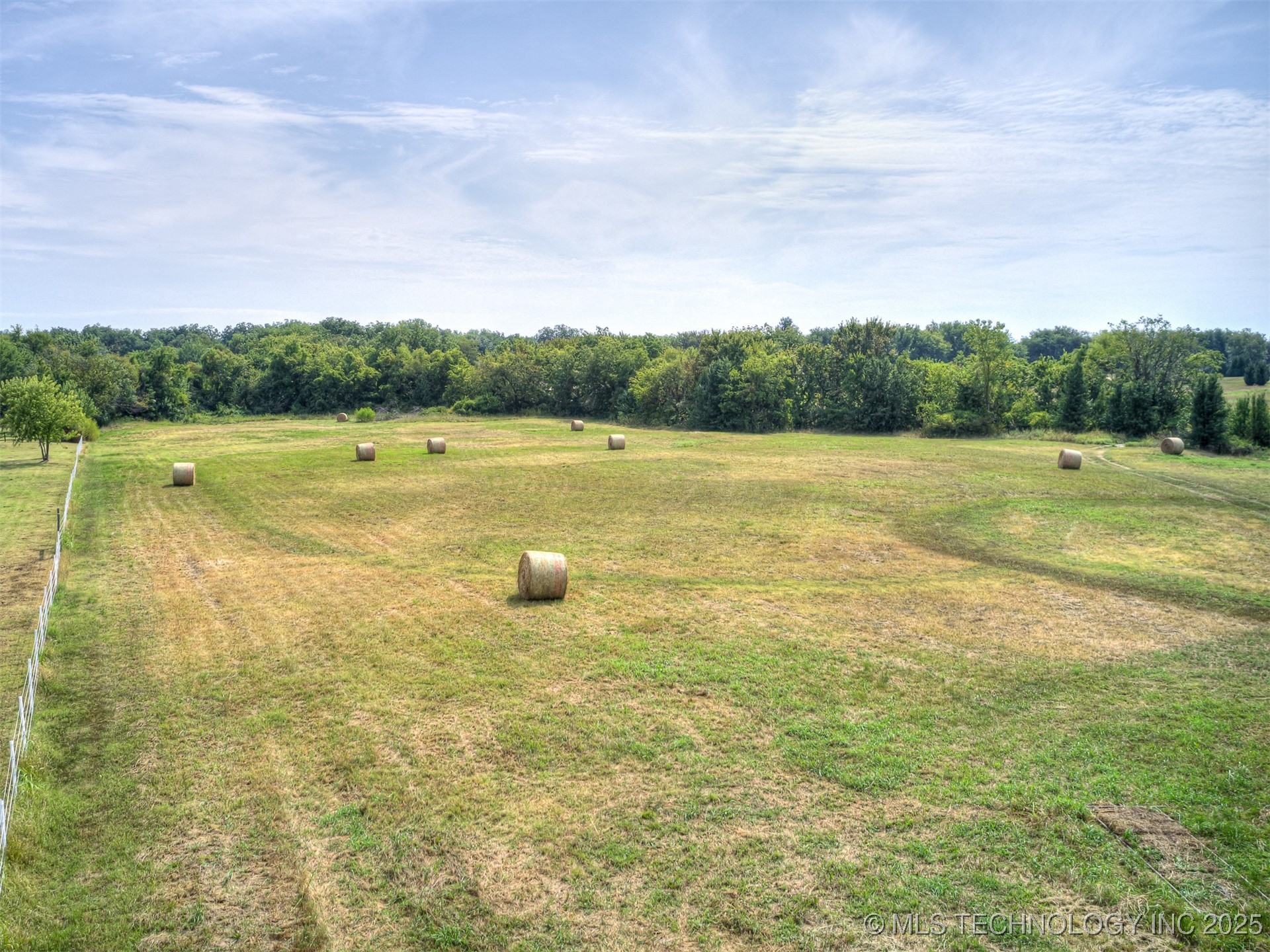 13825 S Lewis Avenue Property Photo 24