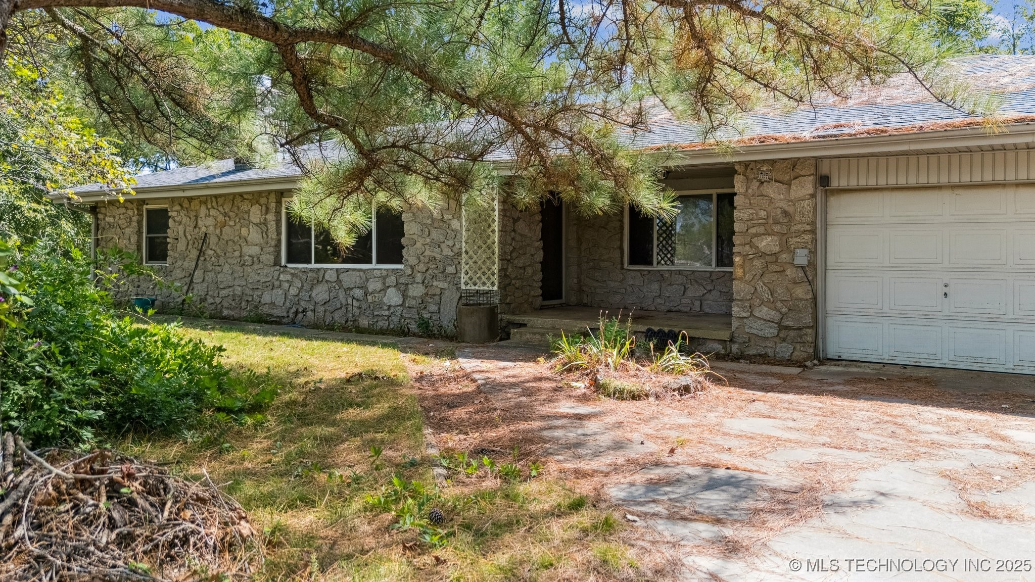 15810 E 106th Street North Property Photo 1