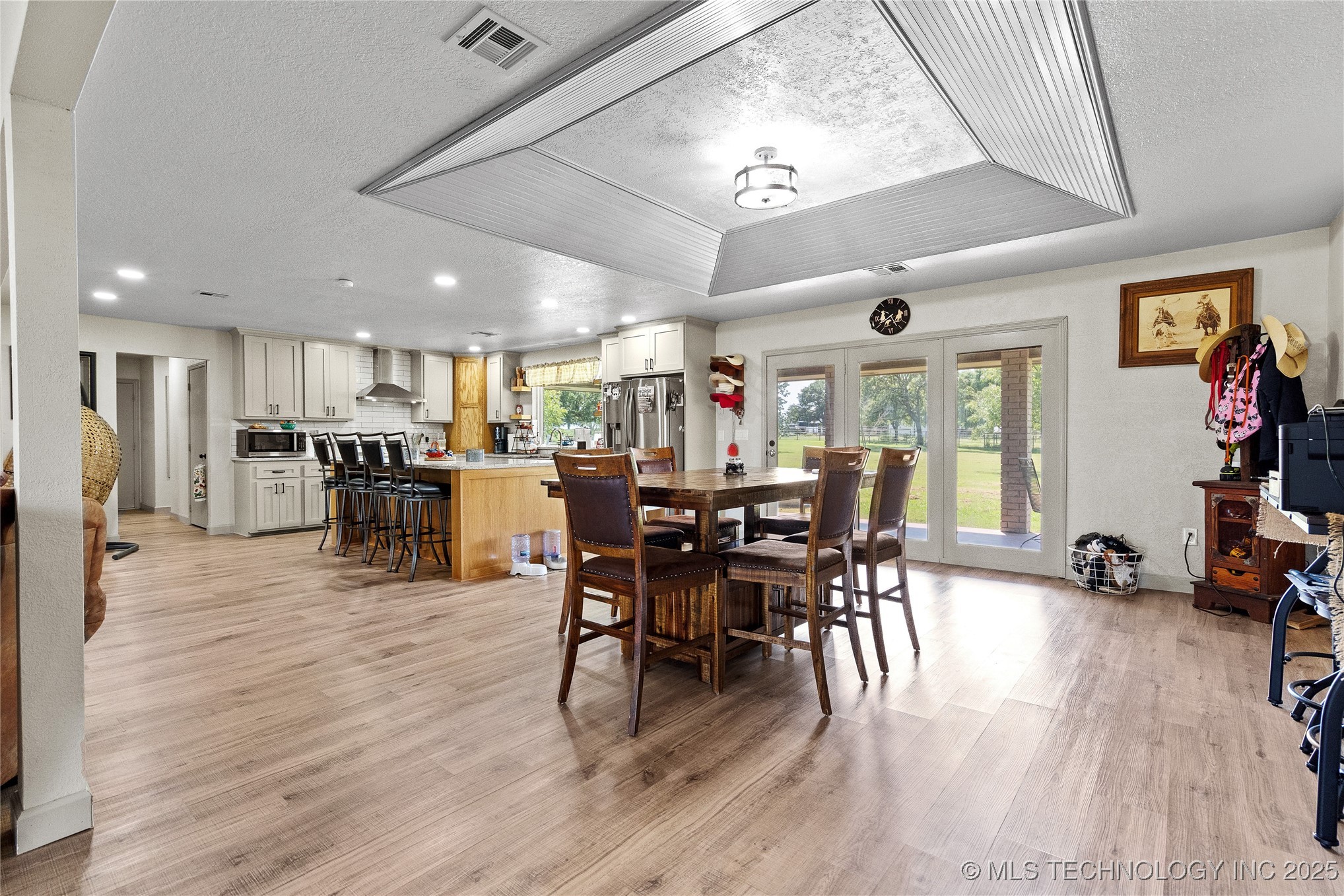 8753 Prairie Valley Road Property Photo 15