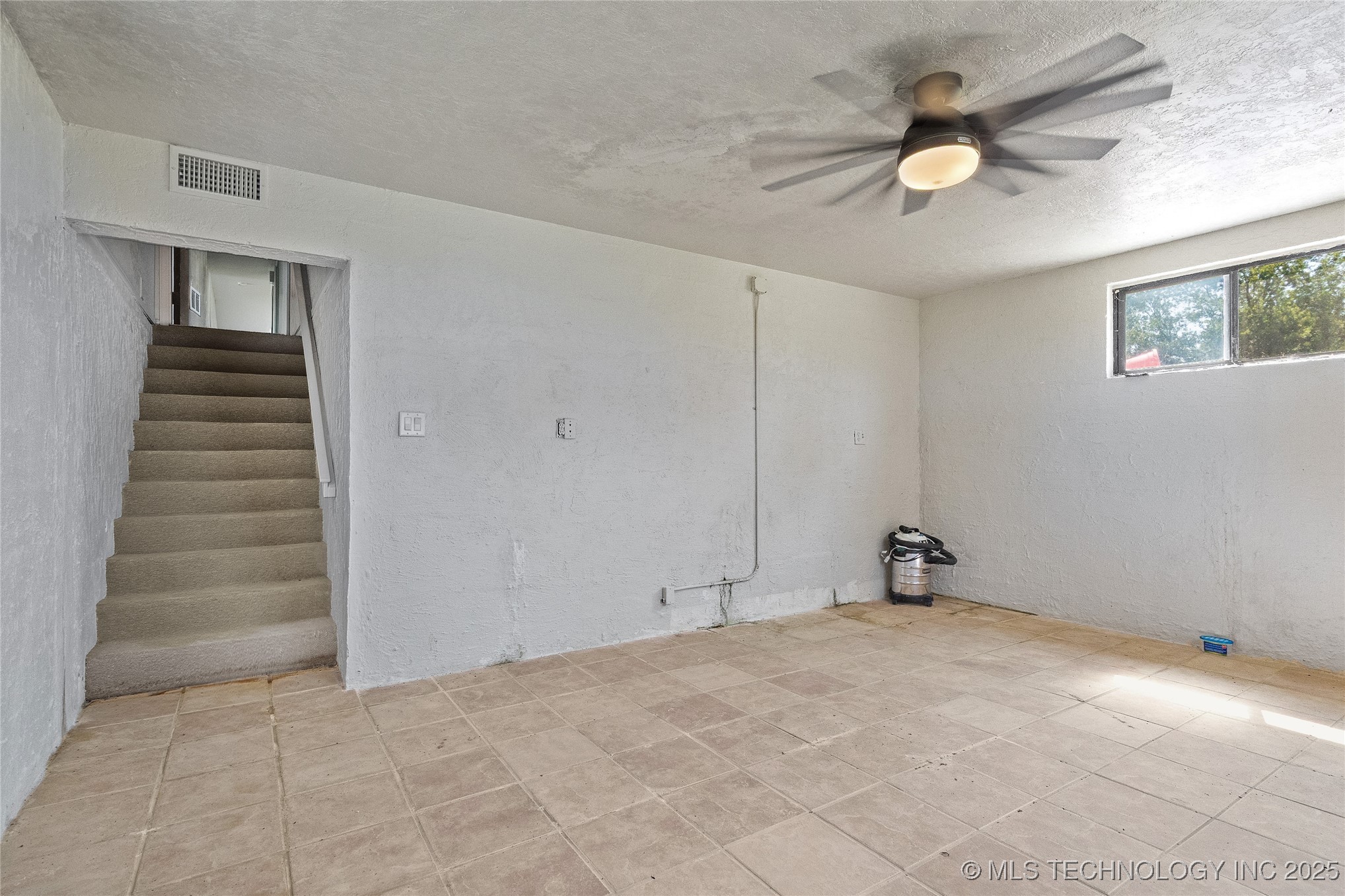 8753 Prairie Valley Road Property Photo 33