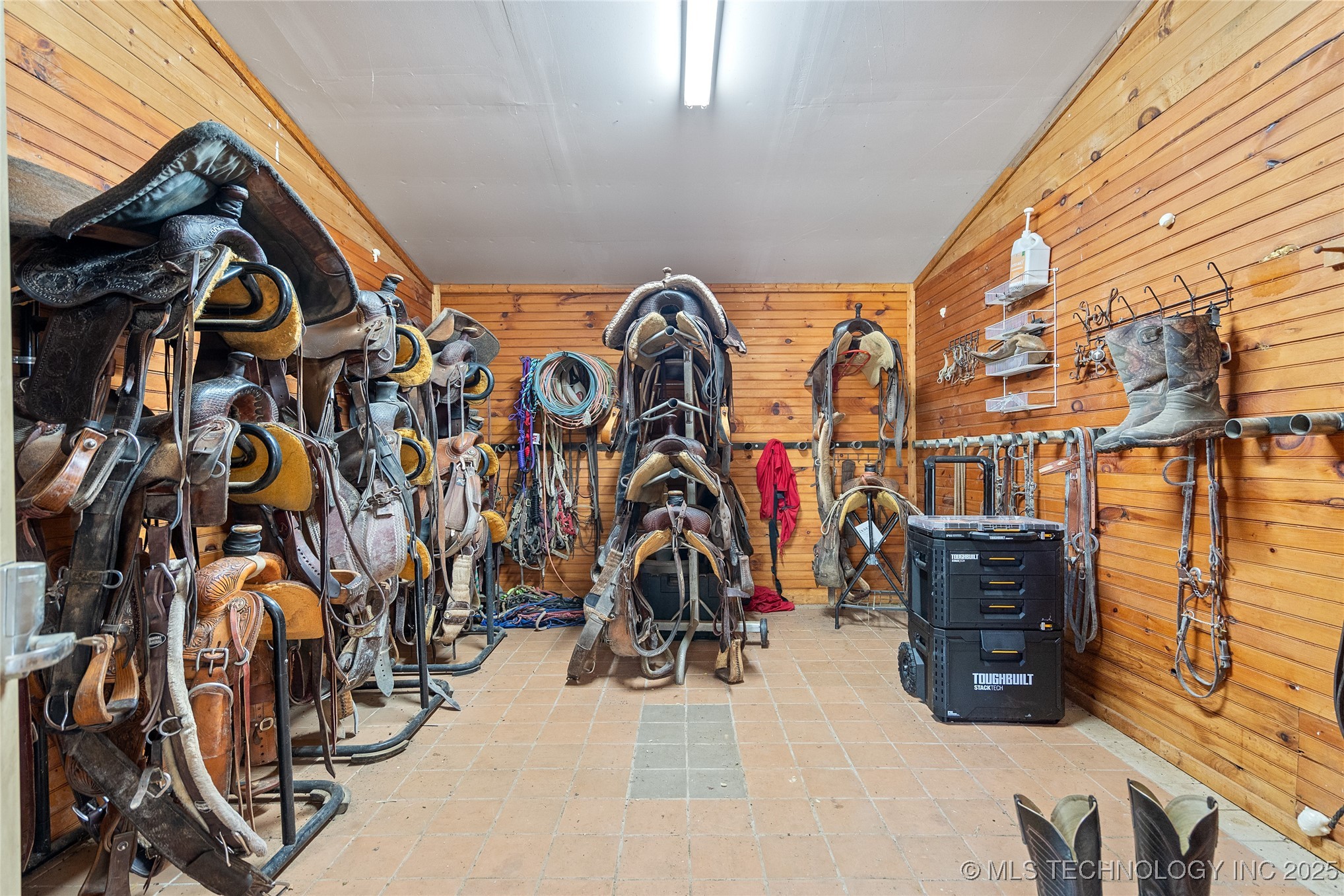 8753 Prairie Valley Road Property Photo 44