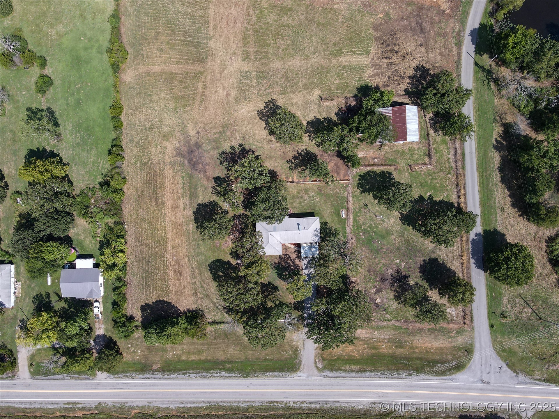 8610 N State Hwy 113 Property Photo 9