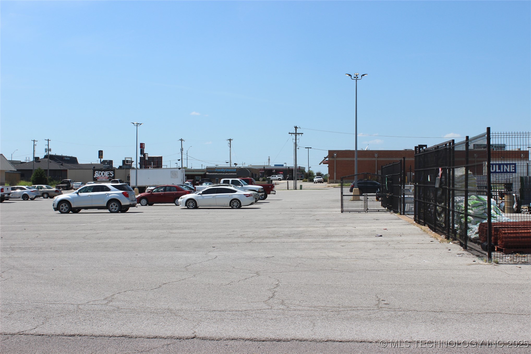 S Grant Avenue Property Photo 4