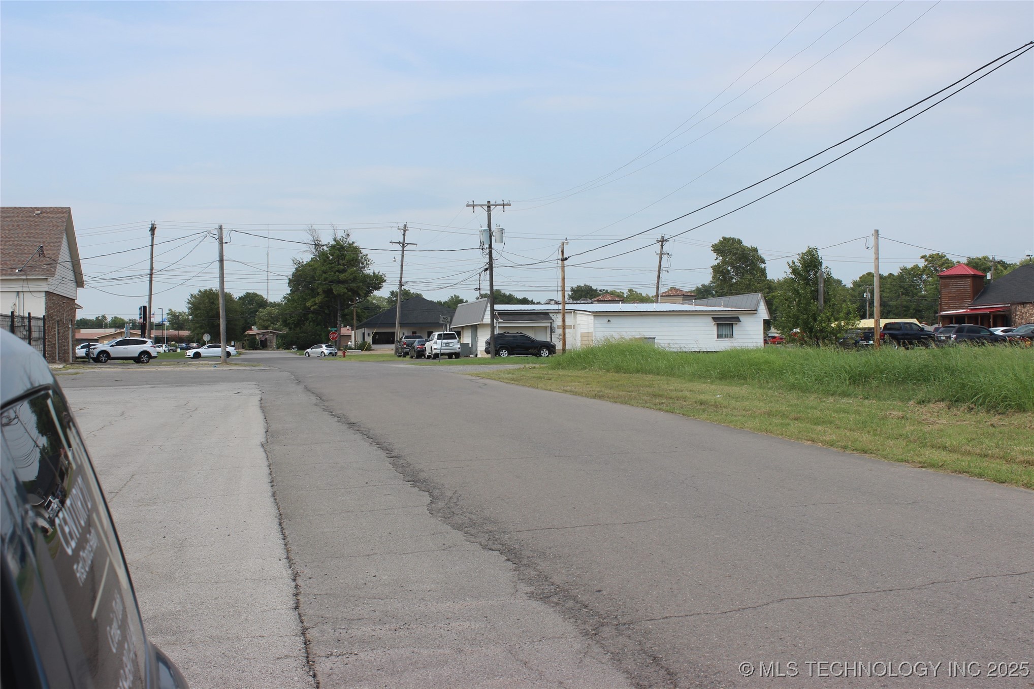 S Grant Avenue Property Photo 13