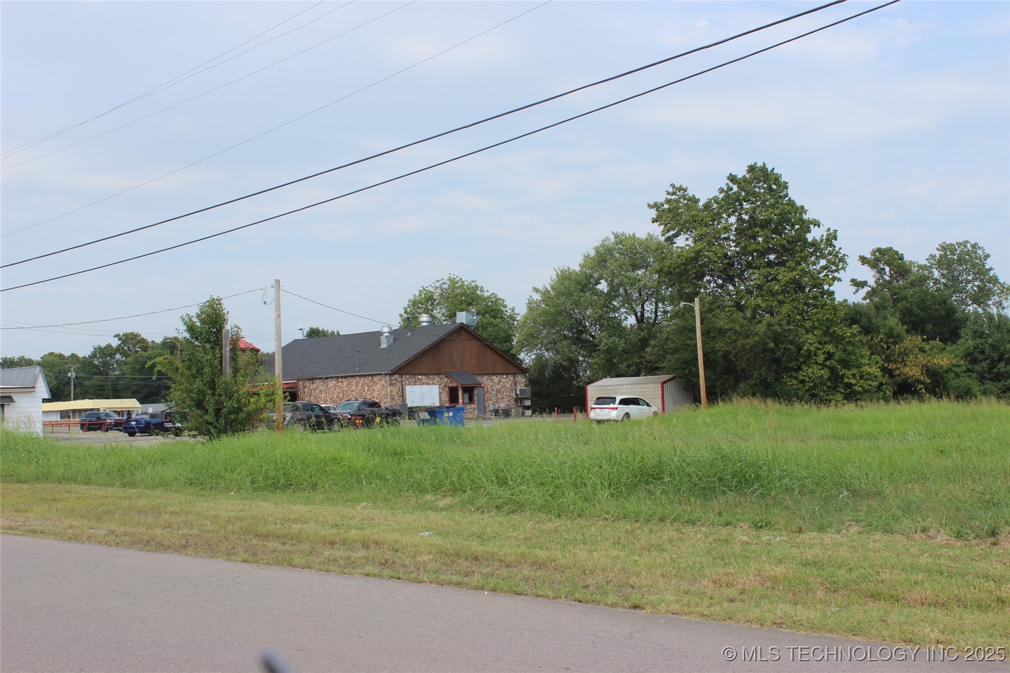 S Grant Avenue Property Photo 17