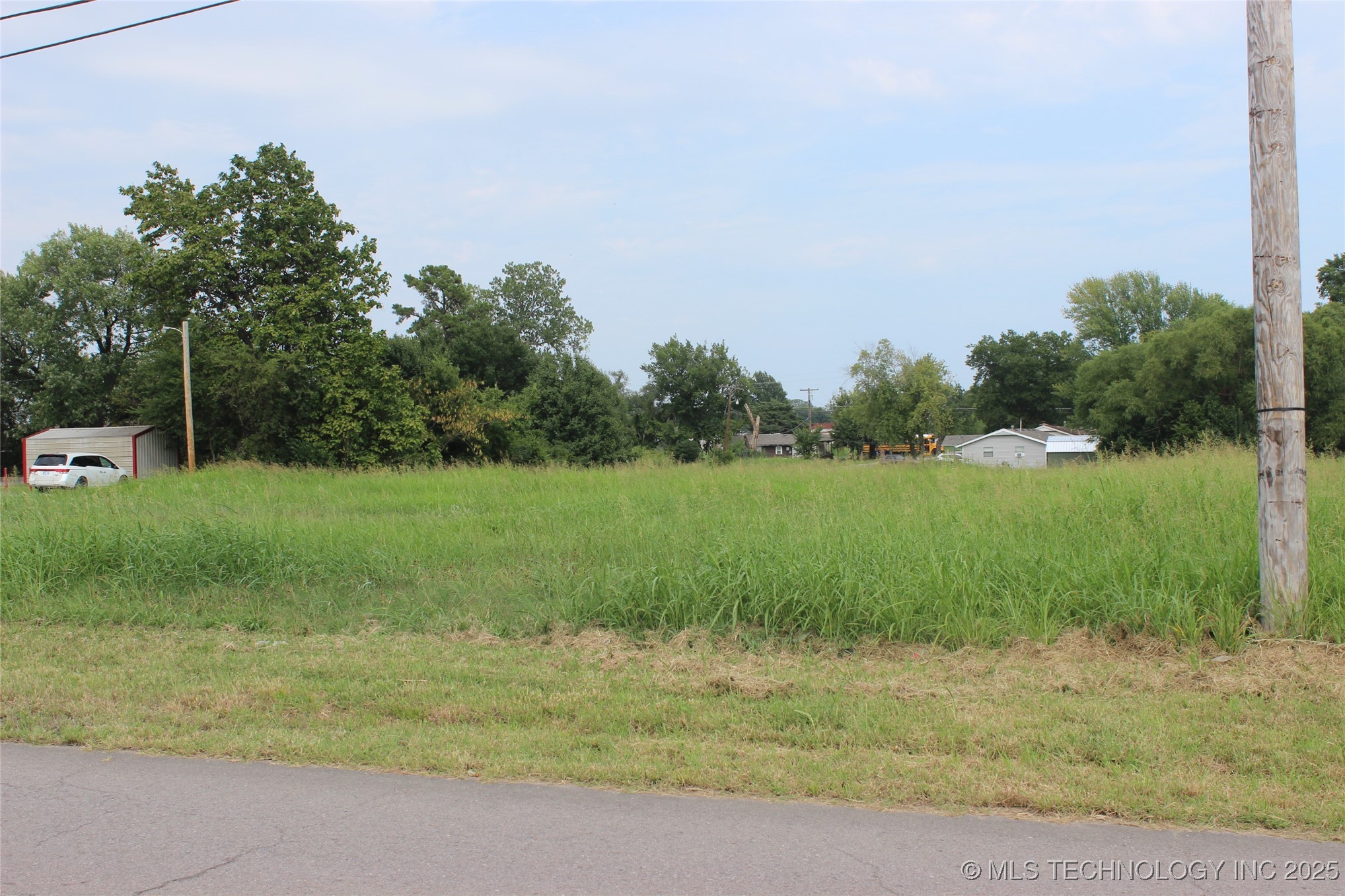 S Grant Avenue Property Photo 18