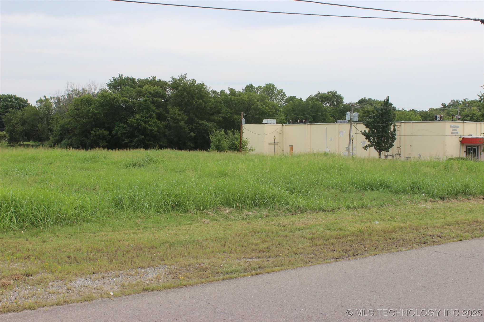 S Grant Avenue Property Photo 21