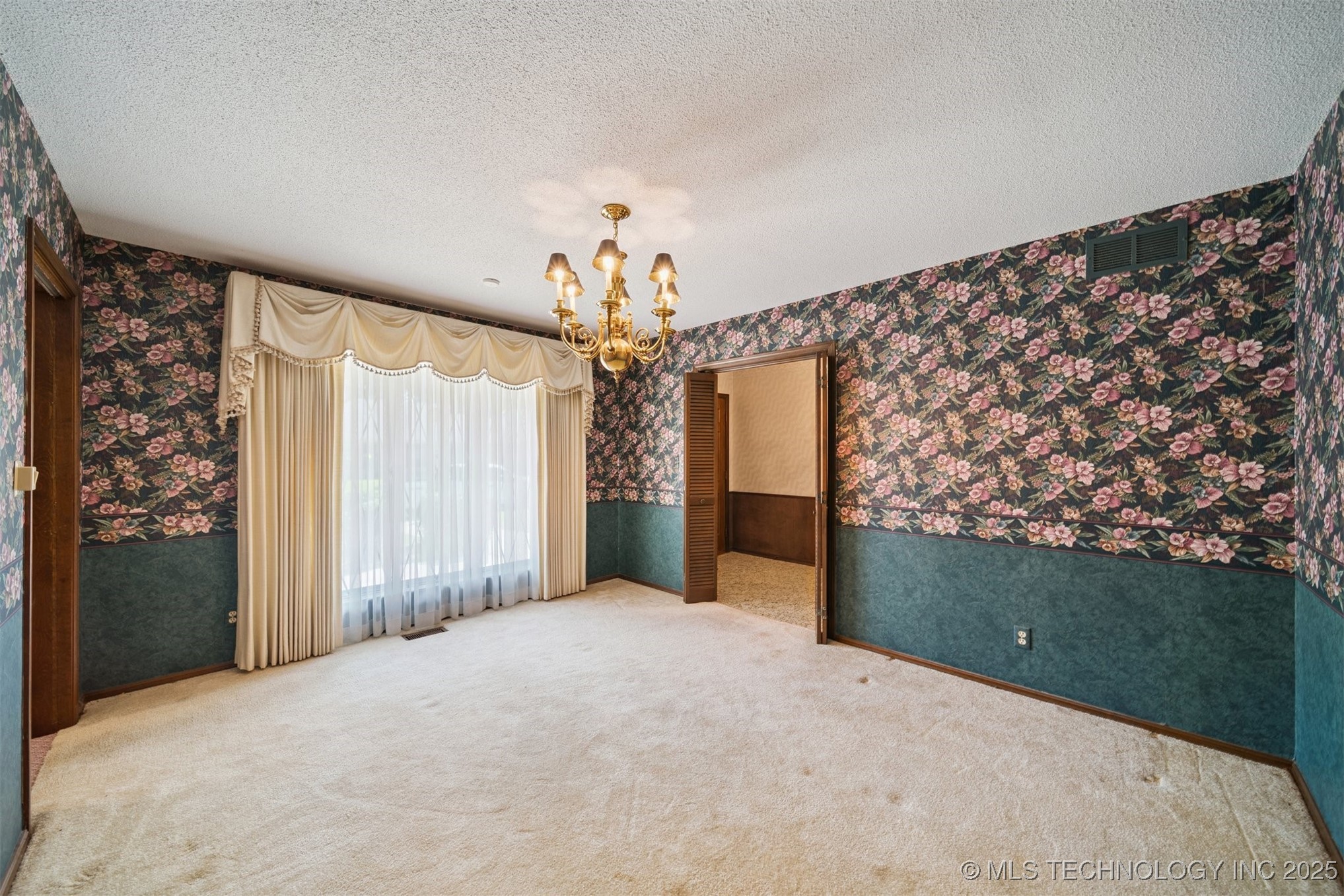 1411 N Choctaw Place Property Photo 7