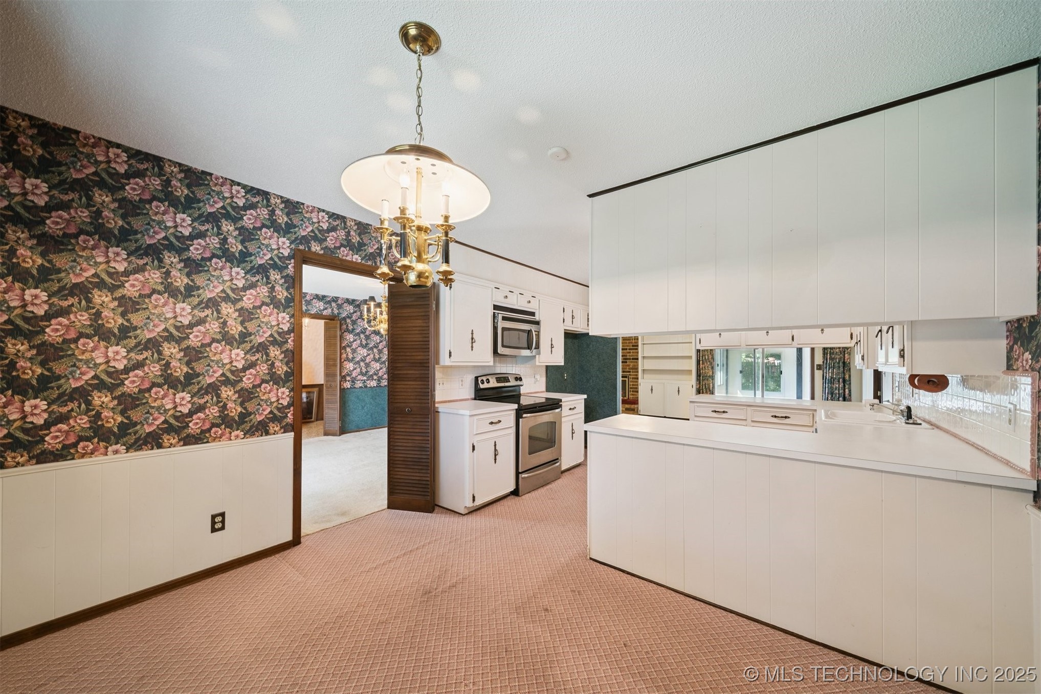 1411 N Choctaw Place Property Photo 9