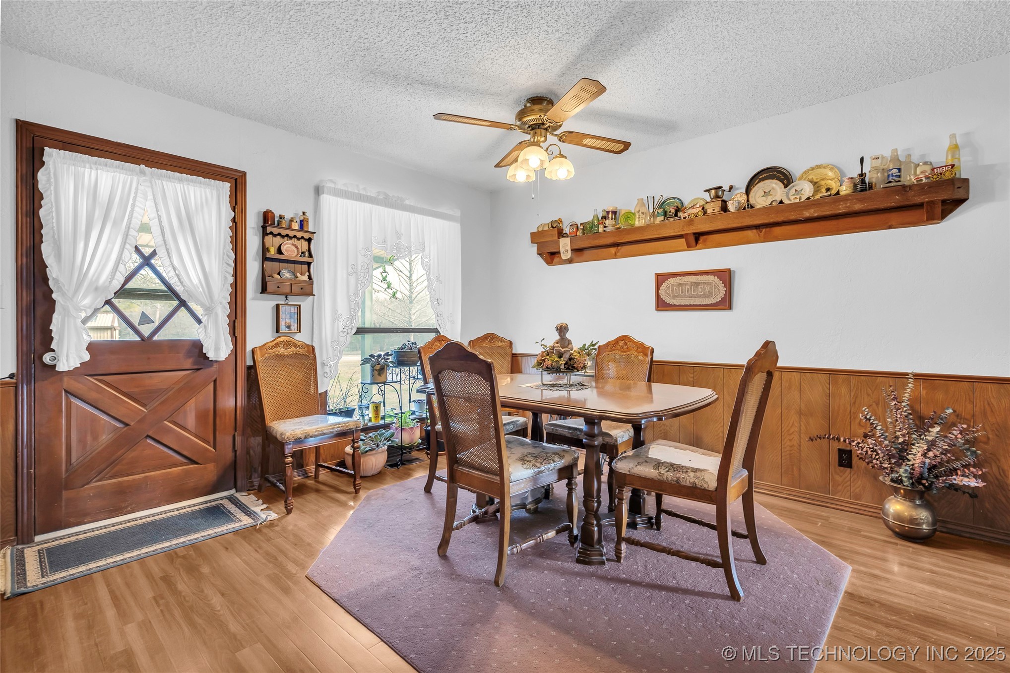 6296 Dickson Rd Property Photo 8