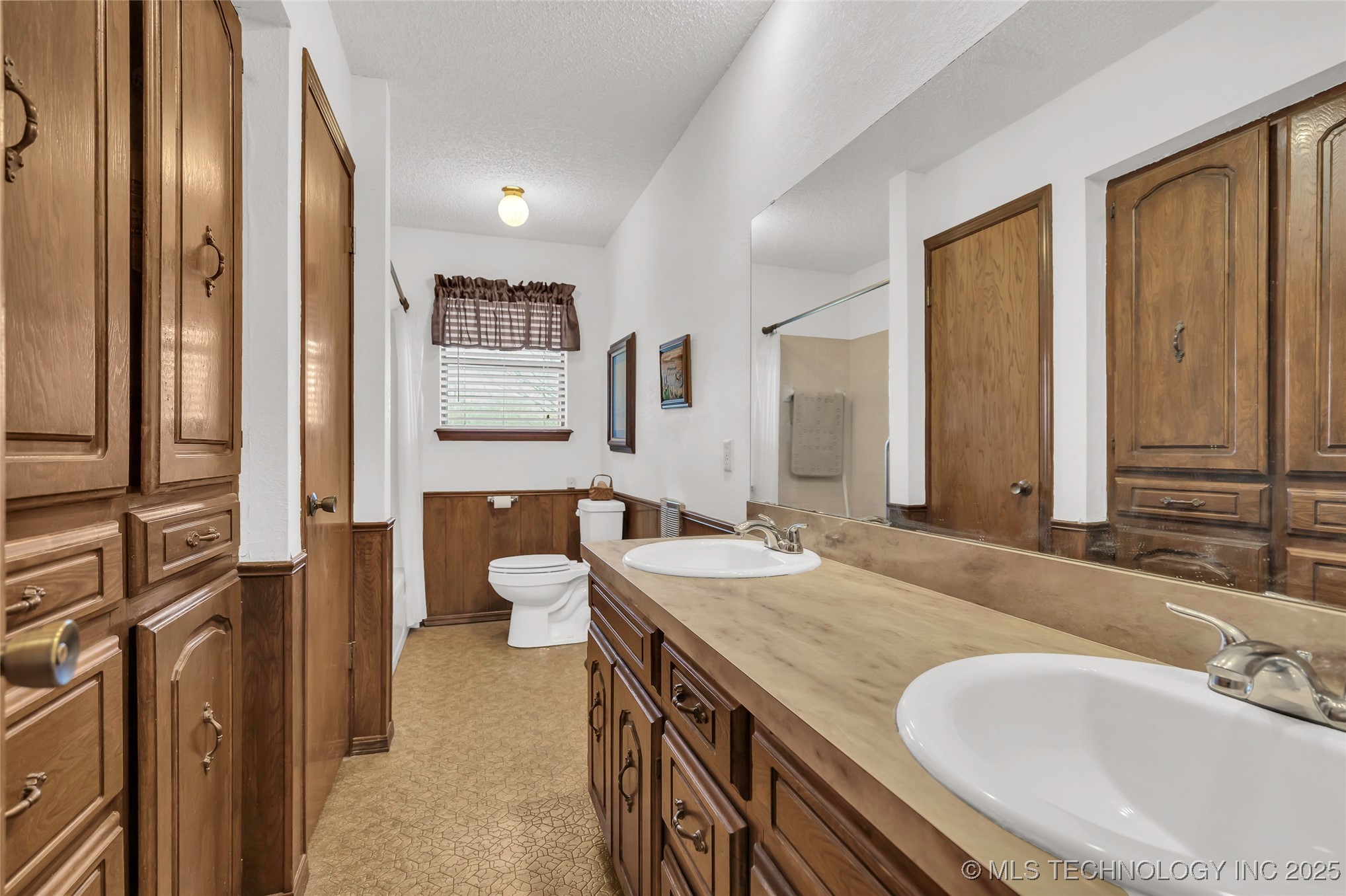 6296 Dickson Rd Property Photo 13