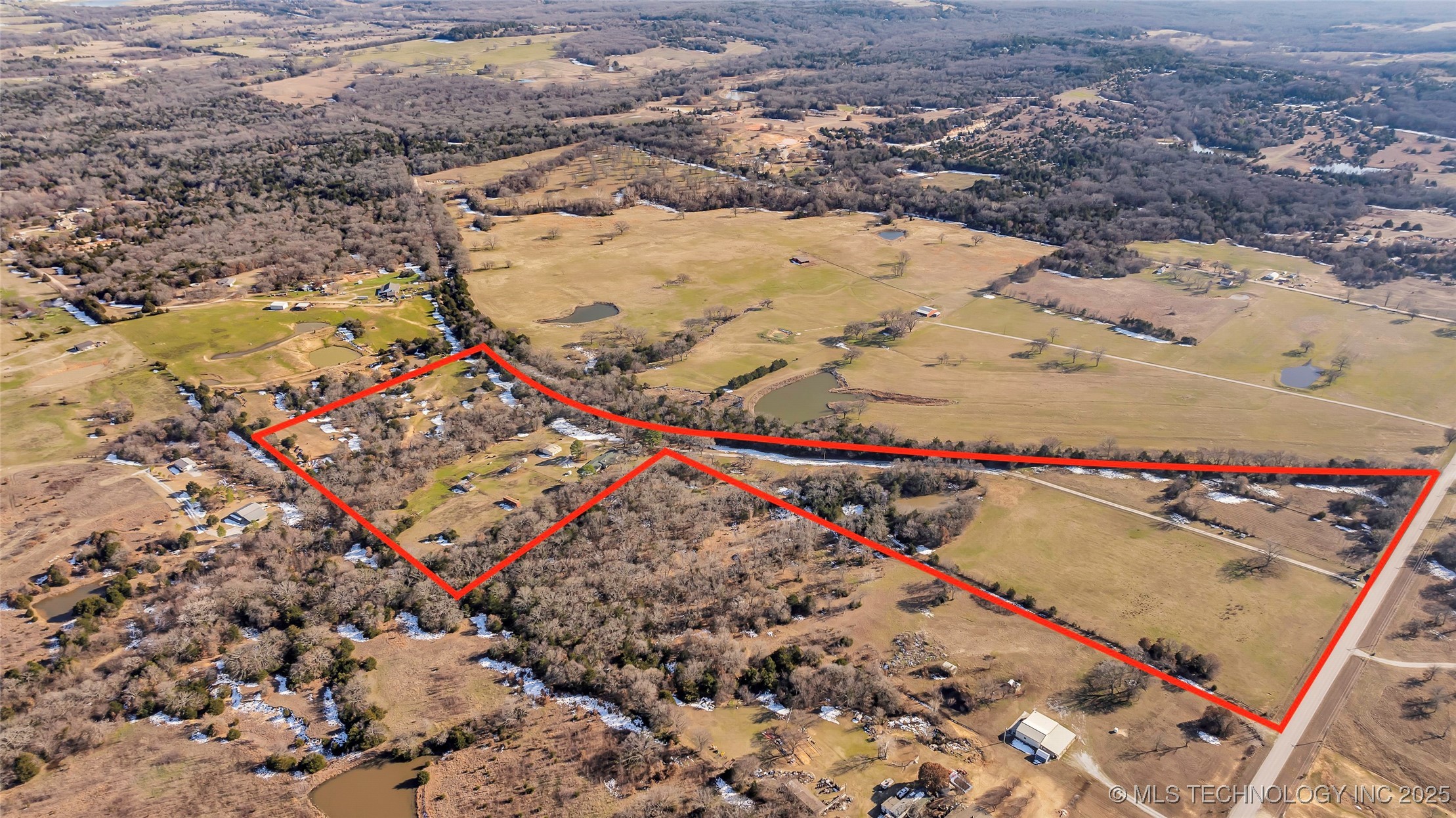 6296 Dickson Rd Property Photo 30