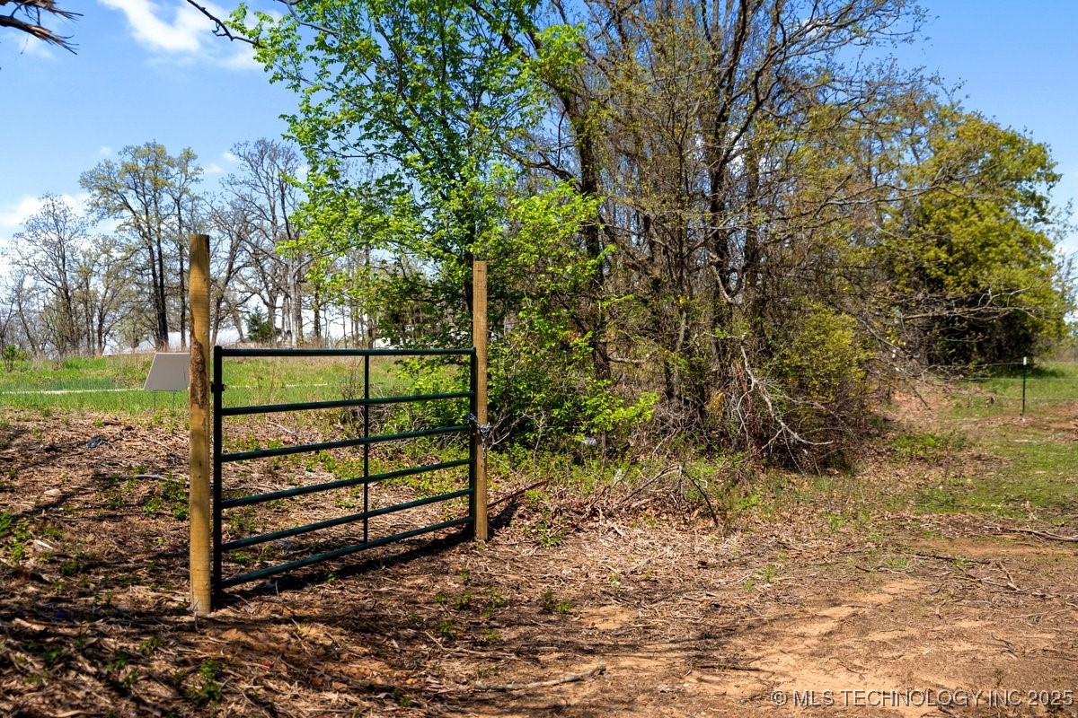 2 Hickory Bluff Street Property Photo 1