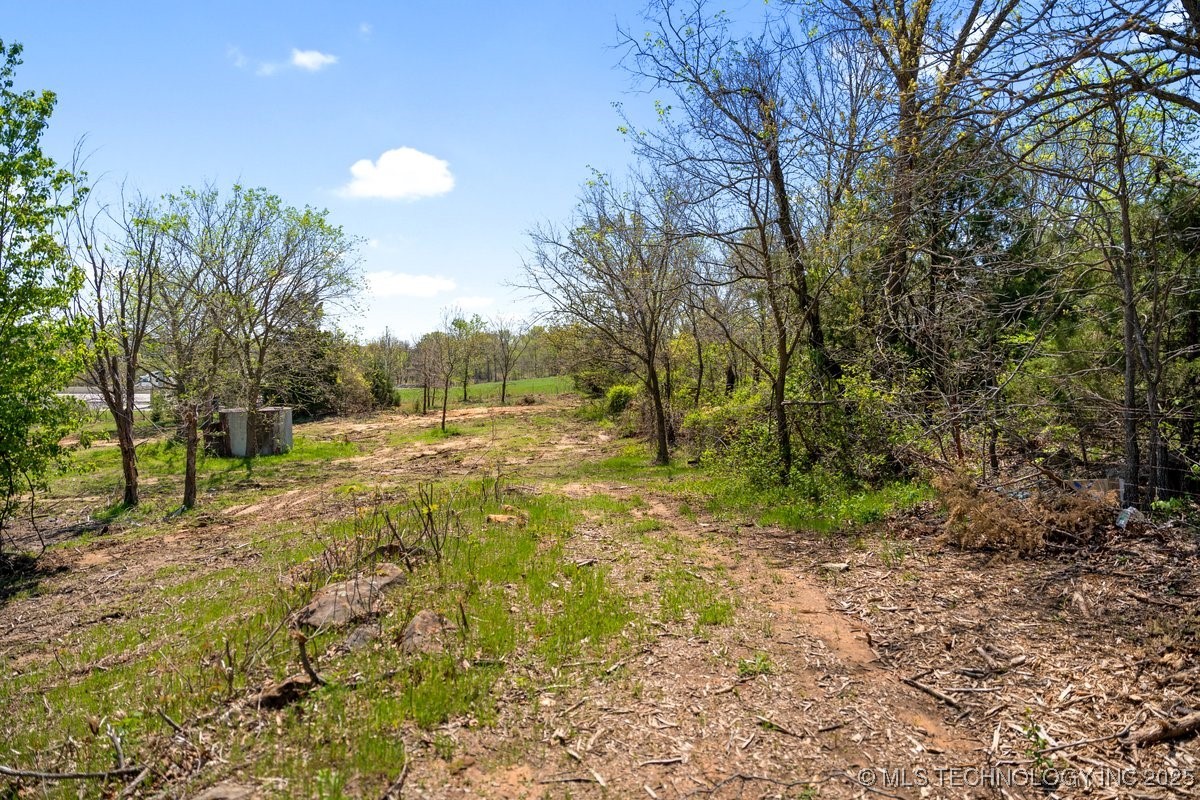 2 Hickory Bluff Street Property Photo 7