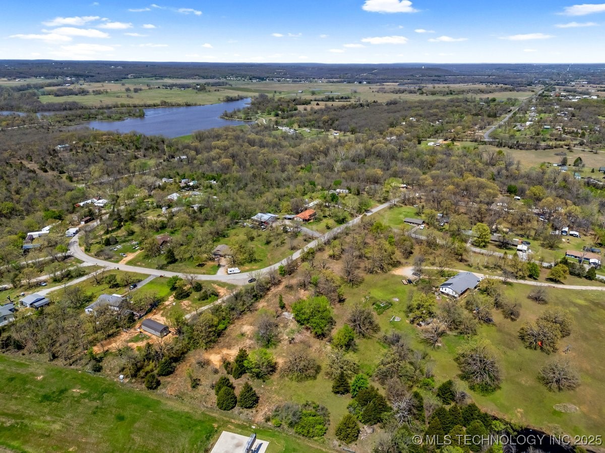 2 Hickory Bluff Street Property Photo 12