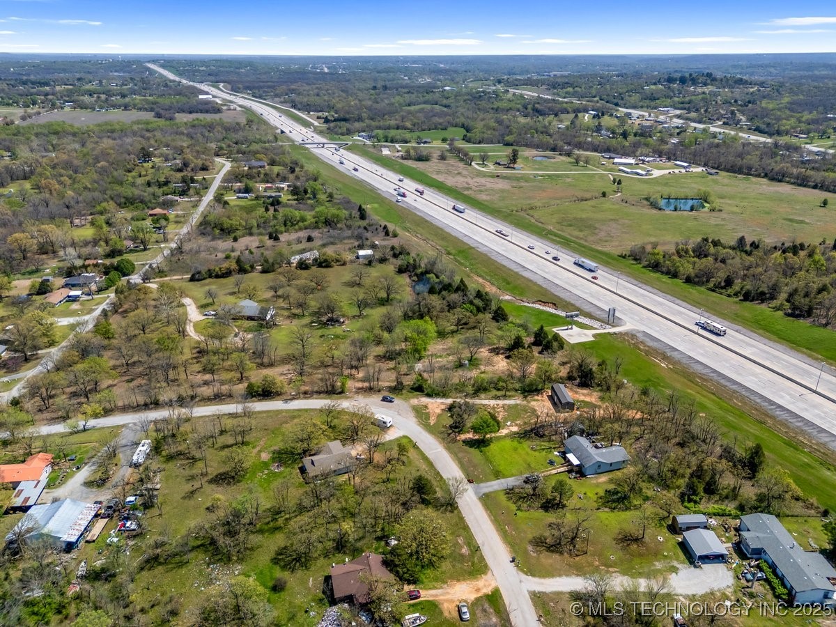 2 Hickory Bluff Street Property Photo 14